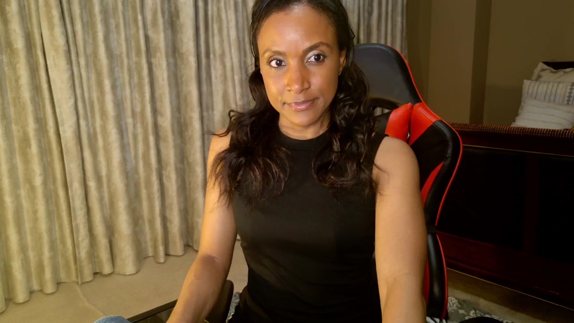 Gallery image thumbnail from Ms_WetNWild's myfreecams stream on, 05/18/2025, 02:41 image 7 of 20
