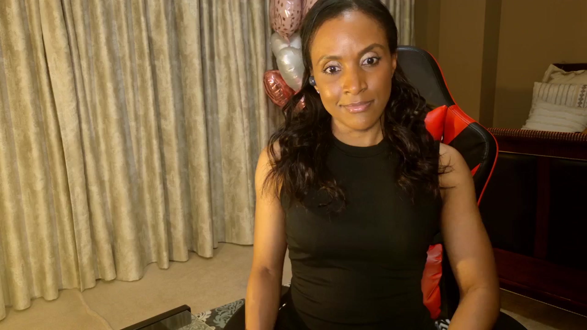 Gallery image thumbnail from Ms_WetNWild's myfreecams stream on, 05/18/2025, 02:41 image 9 of 20