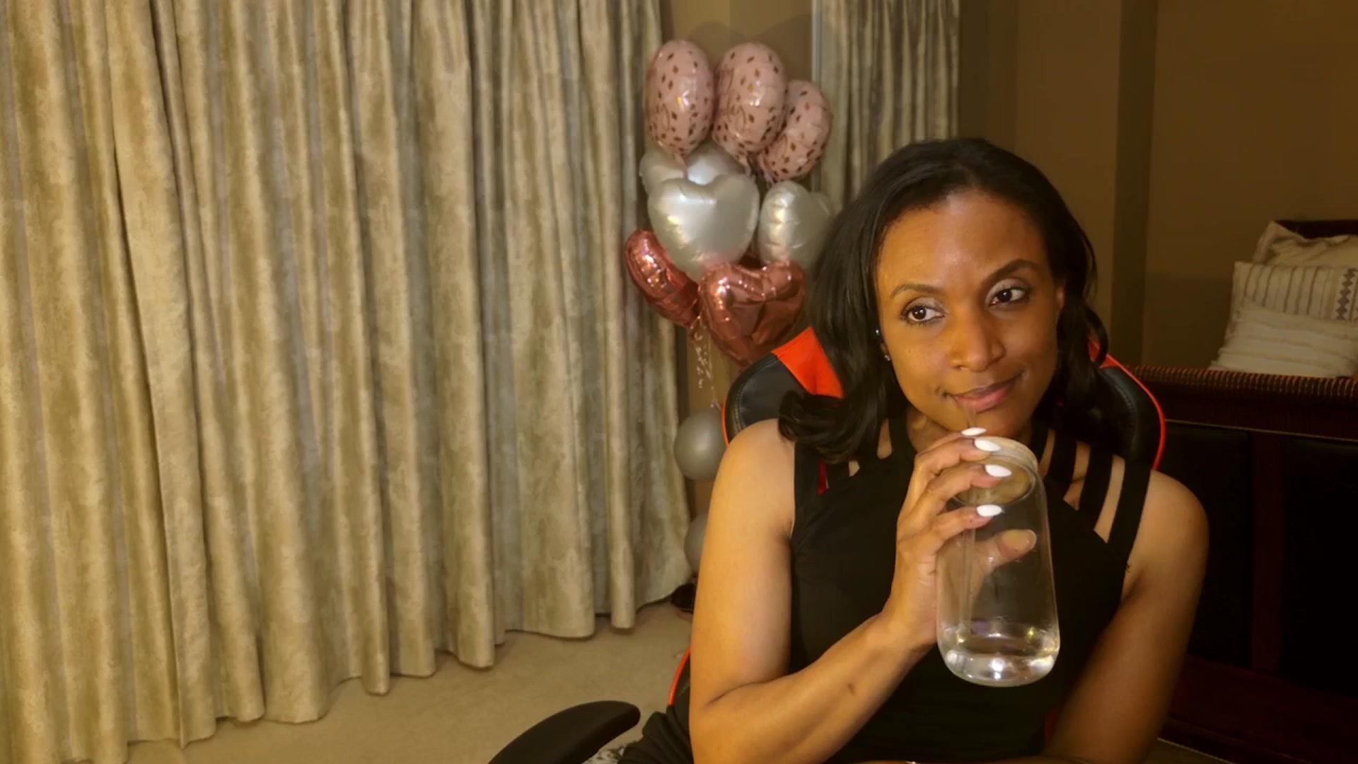 Gallery image thumbnail from Ms_WetNWild's myfreecams stream on, 05/18/2025, 05:54 image 19 of 20