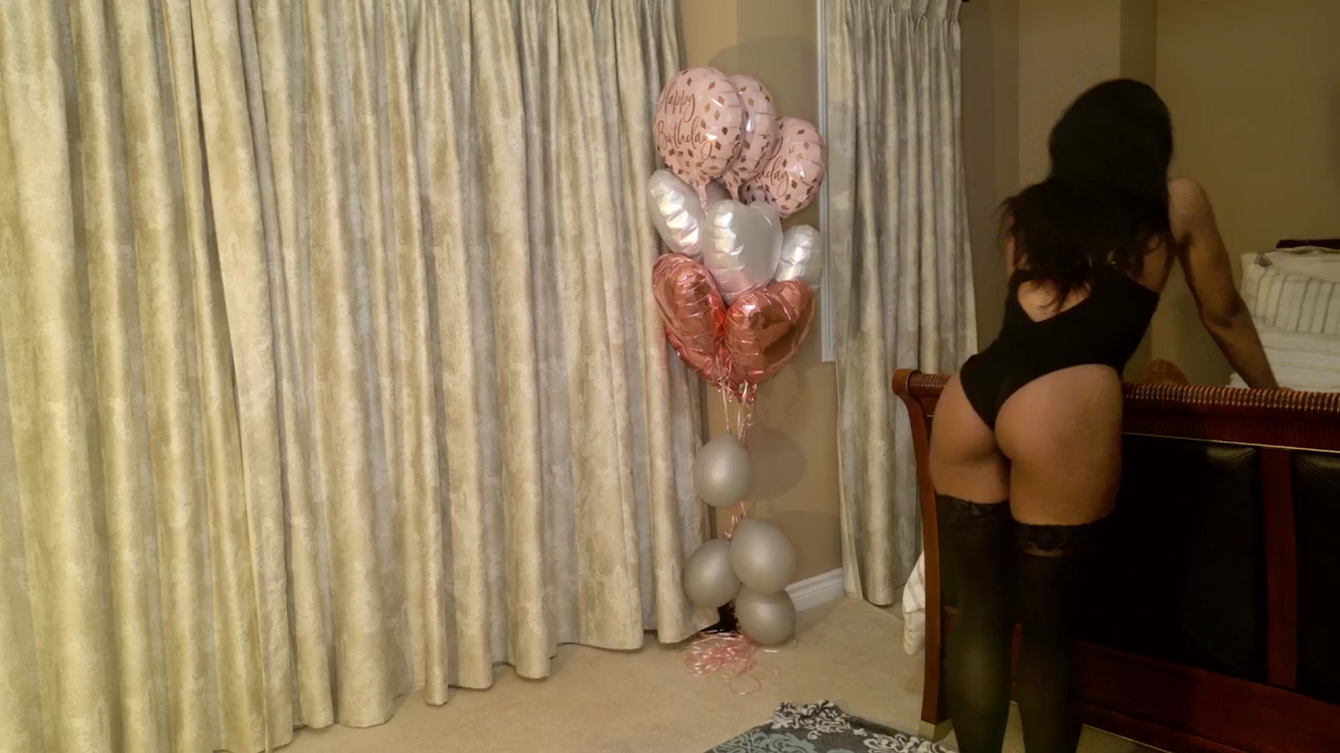 Gallery image thumbnail from Ms_WetNWild's myfreecams stream on, 05/19/2025, 02:47 image 17 of 20