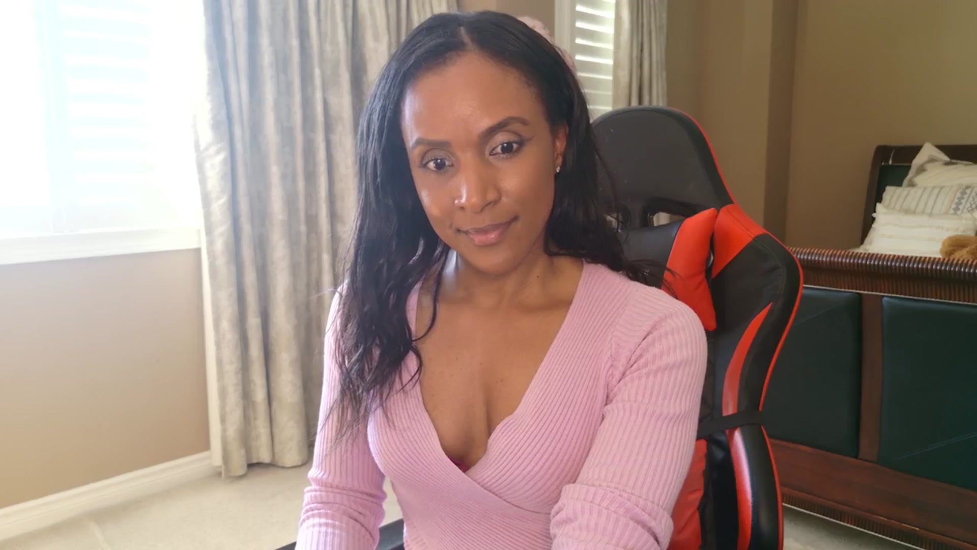 Gallery image thumbnail from Ms_WetNWild's myfreecams stream on, 05/19/2025, 22:07 image 18 of 20