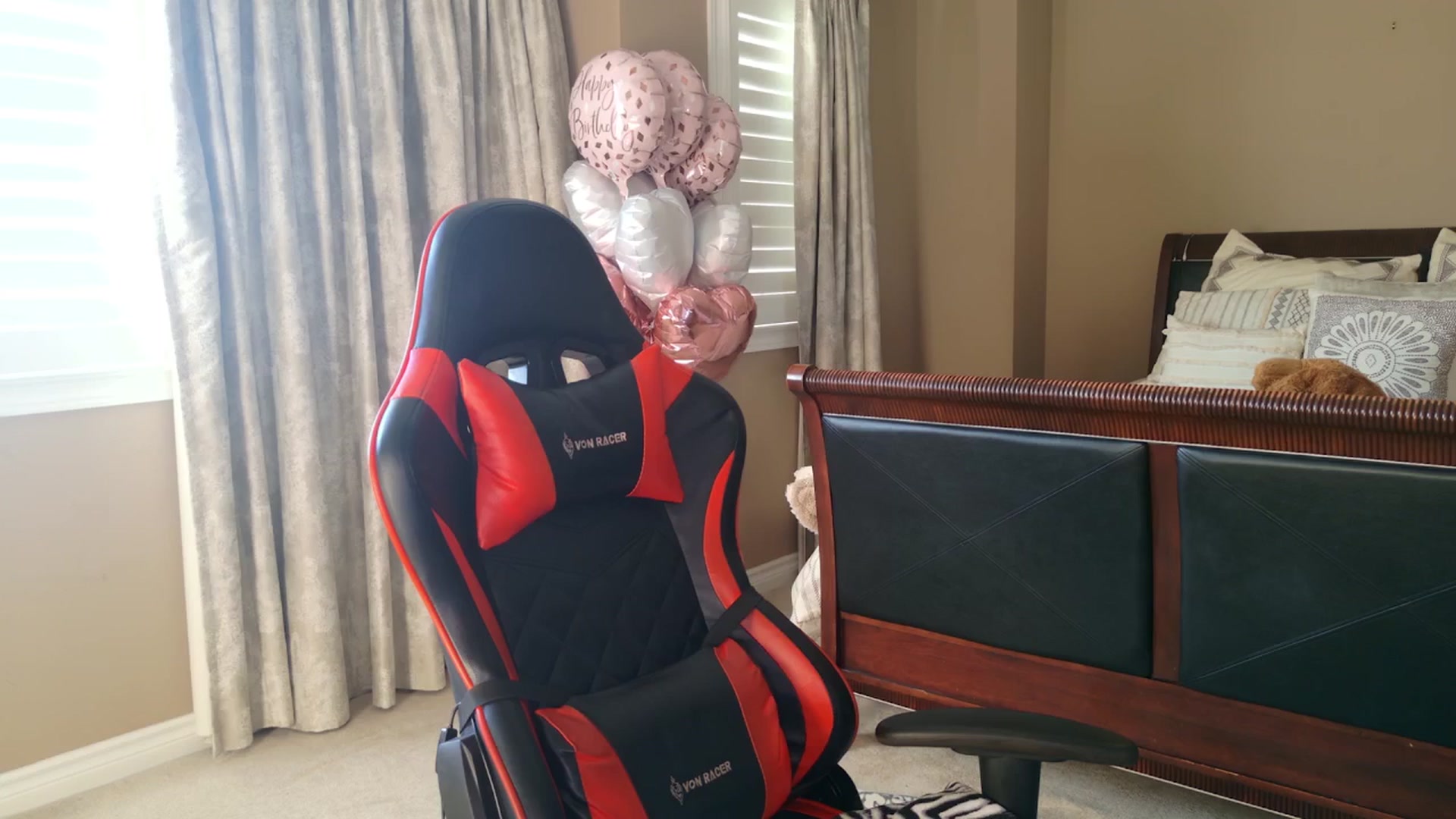 Gallery image thumbnail from Ms_WetNWild's myfreecams stream on, 05/19/2025, 23:13 image 13 of 20