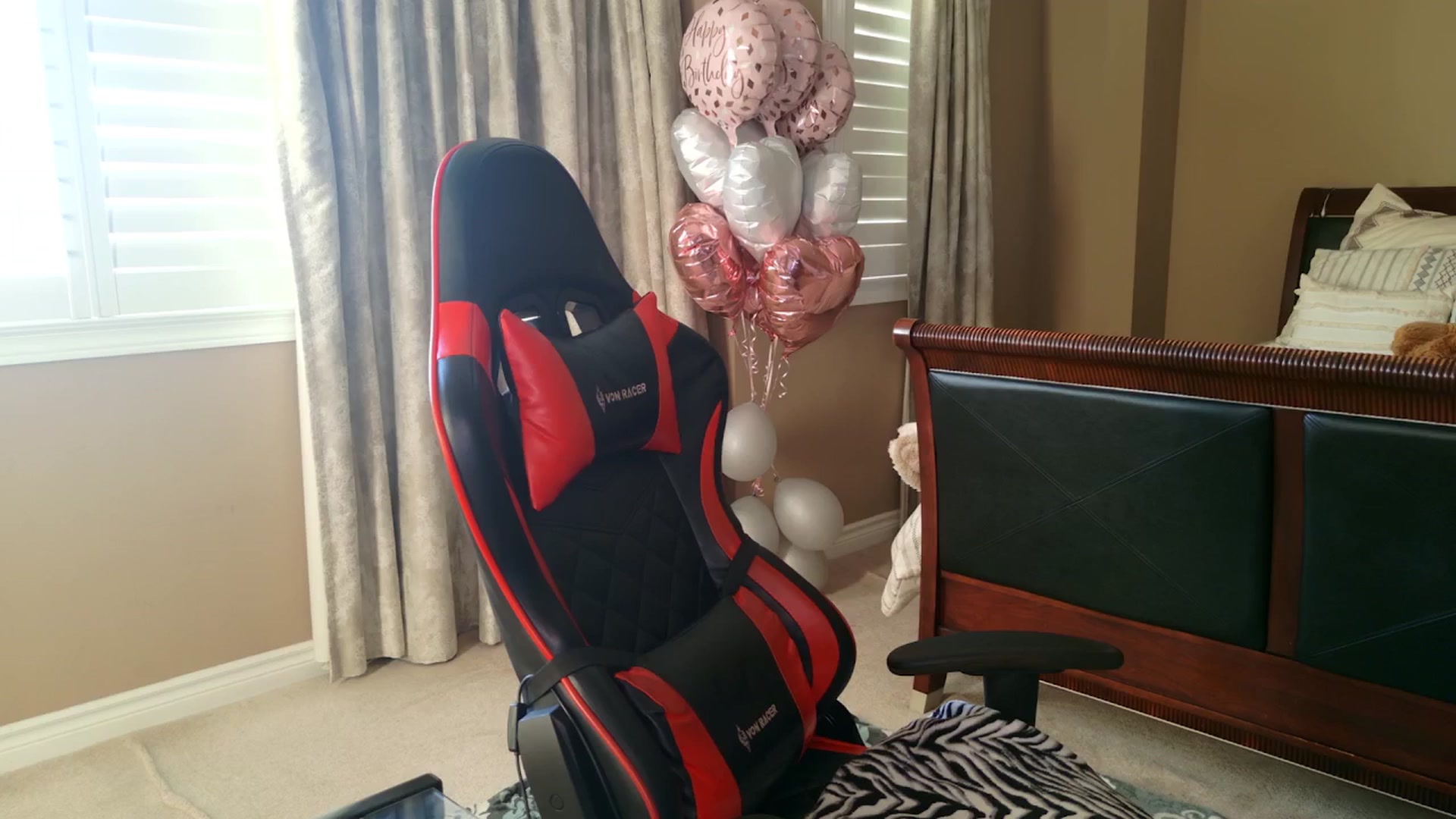 Gallery image thumbnail from Ms_WetNWild's myfreecams stream on, 05/19/2025, 23:48 image 19 of 20