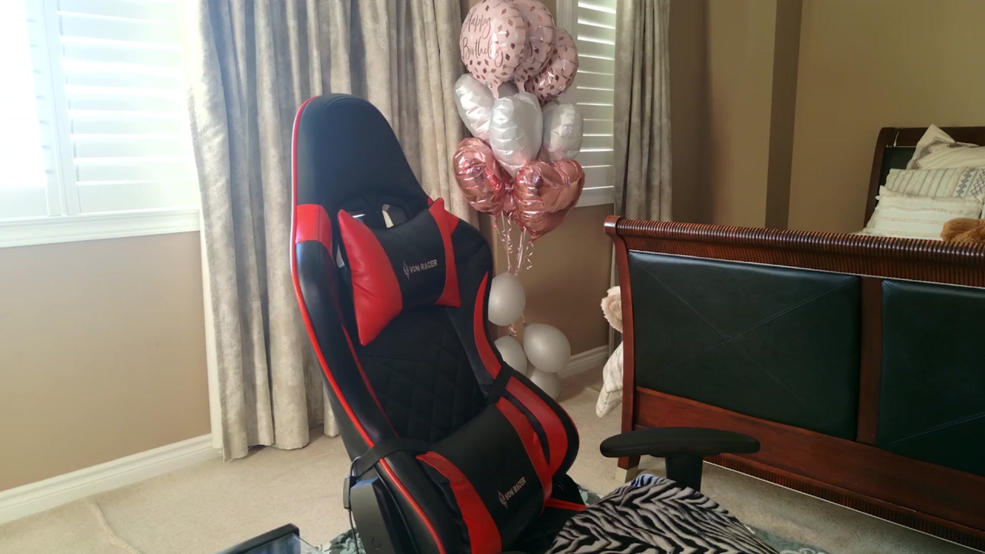 Gallery image thumbnail from Ms_WetNWild's myfreecams stream on, 05/19/2025, 23:48 image 17 of 20