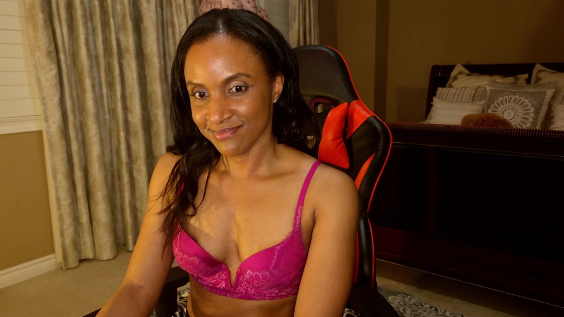 Gallery image thumbnail from Ms_WetNWild's myfreecams stream on, 05/20/2025, 02:09 image 13 of 20