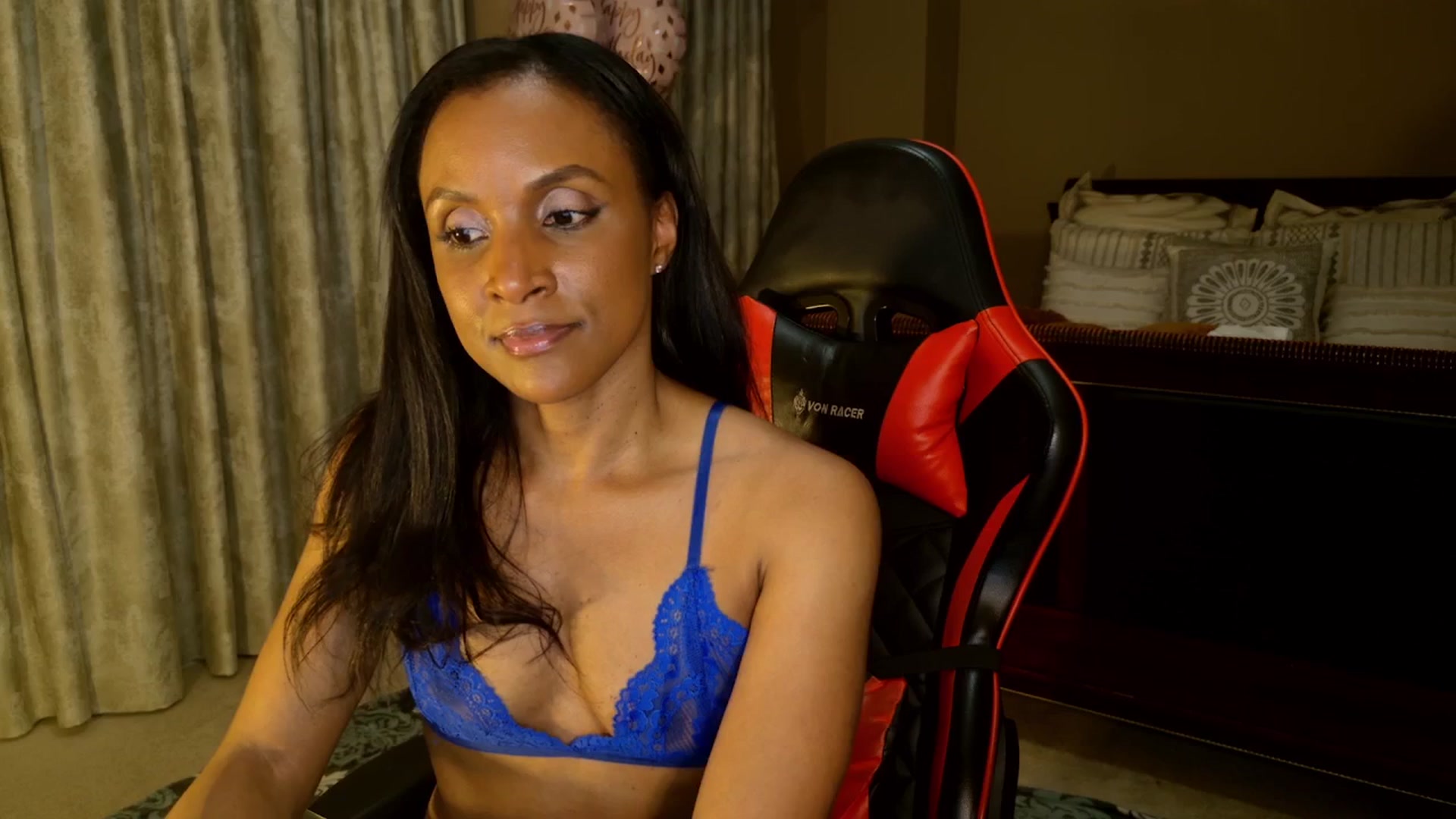 Gallery image thumbnail from Ms_WetNWild's myfreecams stream on, 05/27/2025, 02:17 image 2 of 20