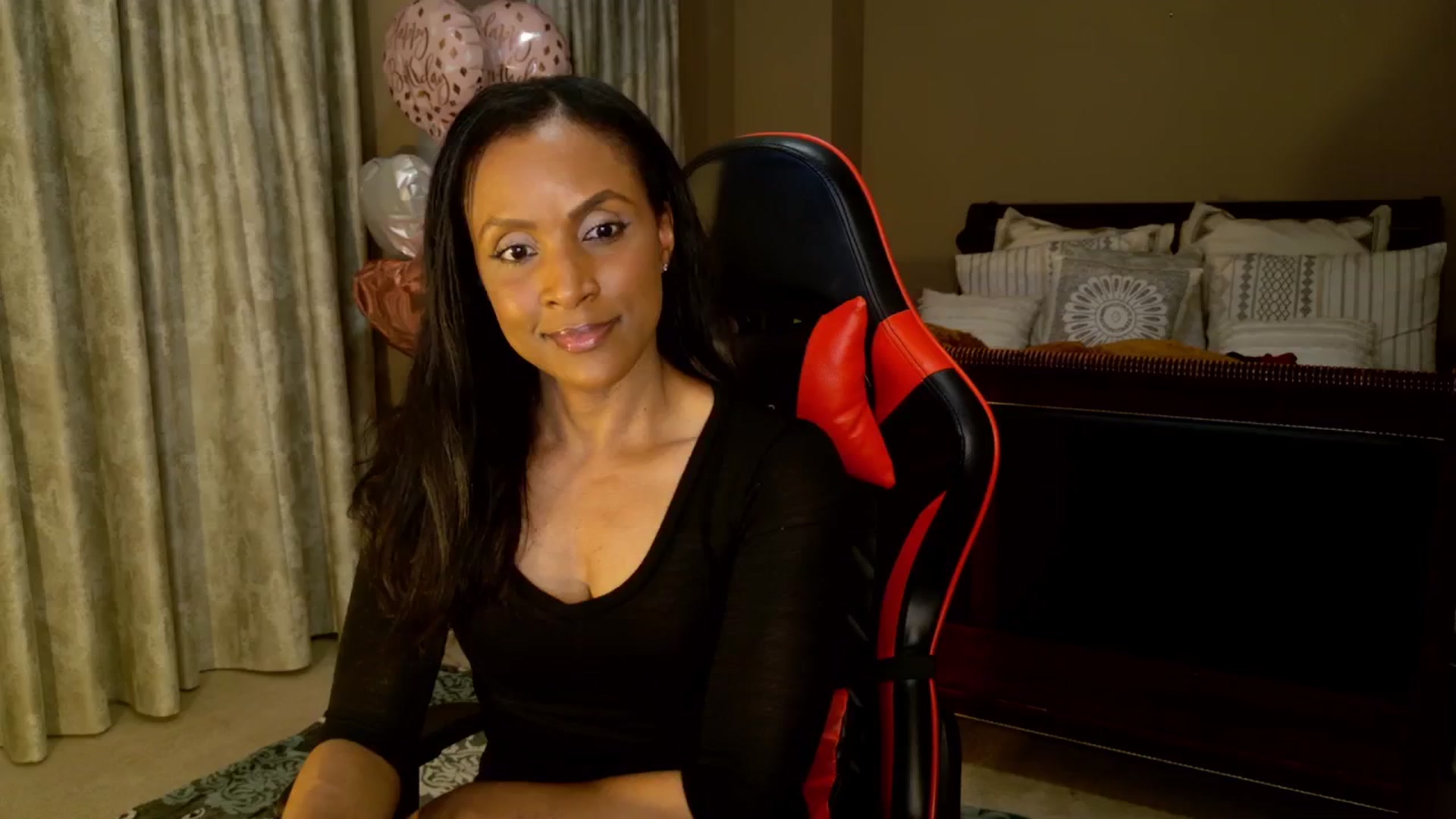 Gallery image thumbnail from Ms_WetNWild's myfreecams stream on, 05/29/2025, 24:46 image 17 of 20
