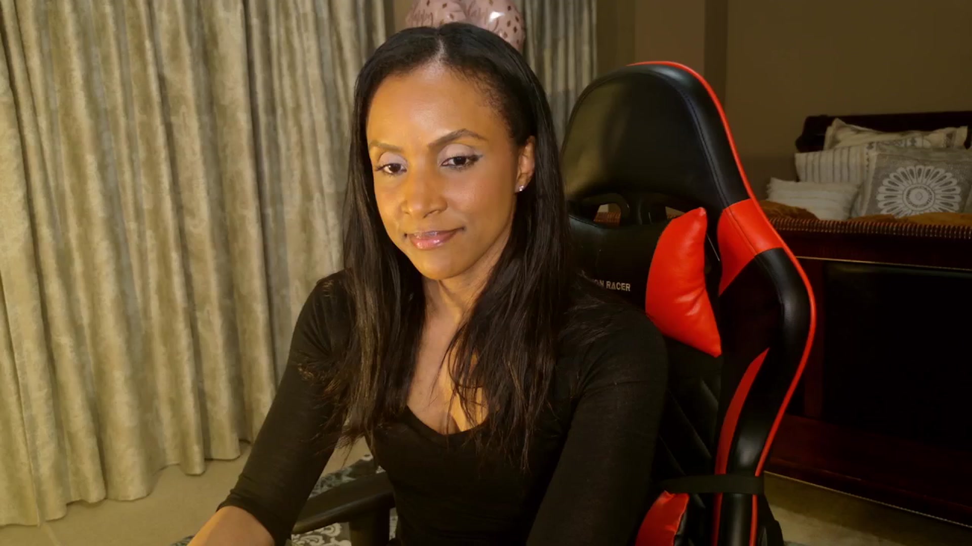 Gallery image thumbnail from Ms_WetNWild's myfreecams stream on, 05/29/2025, 24:46 image 4 of 20