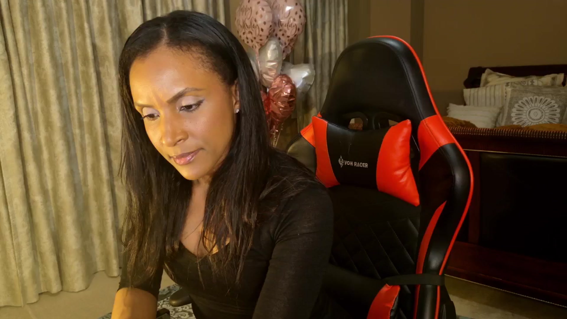 Gallery image thumbnail from Ms_WetNWild's myfreecams stream on, 05/29/2025, 24:46 image 1 of 20