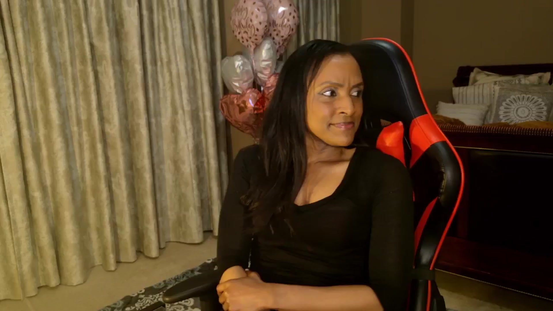 Gallery image thumbnail from Ms_WetNWild's myfreecams stream on, 05/29/2025, 24:46 image 5 of 20