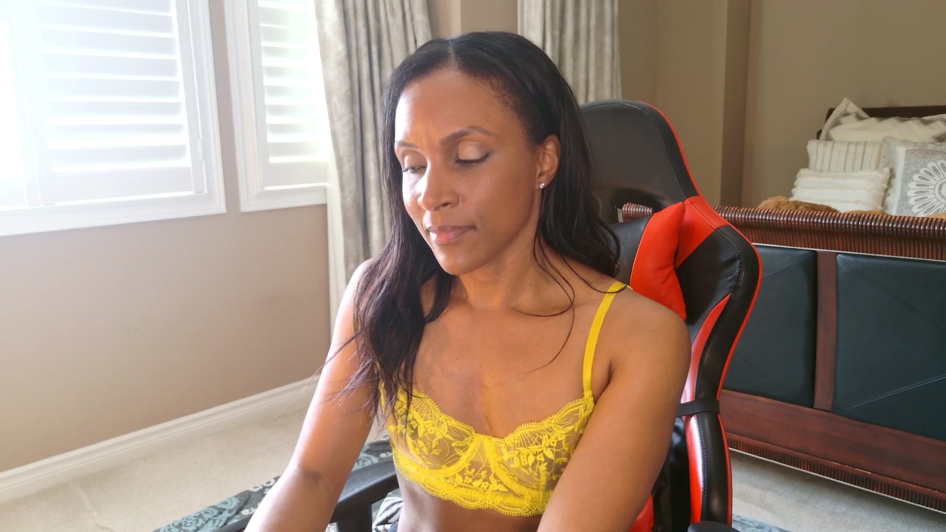 Gallery image thumbnail from Ms_WetNWild's myfreecams stream on, 05/30/2025, 20:15 image 17 of 20