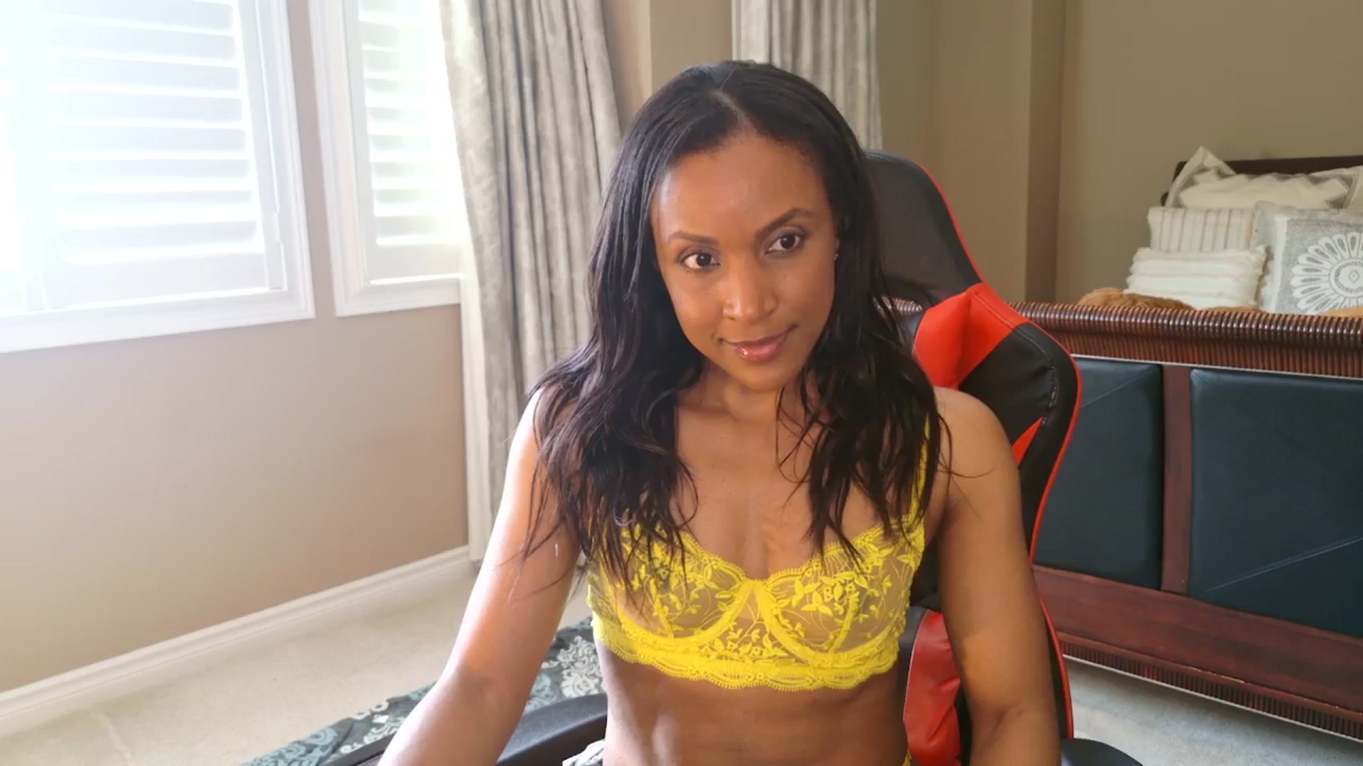 Gallery image thumbnail from Ms_WetNWild's myfreecams stream on, 05/30/2025, 20:15 image 14 of 20