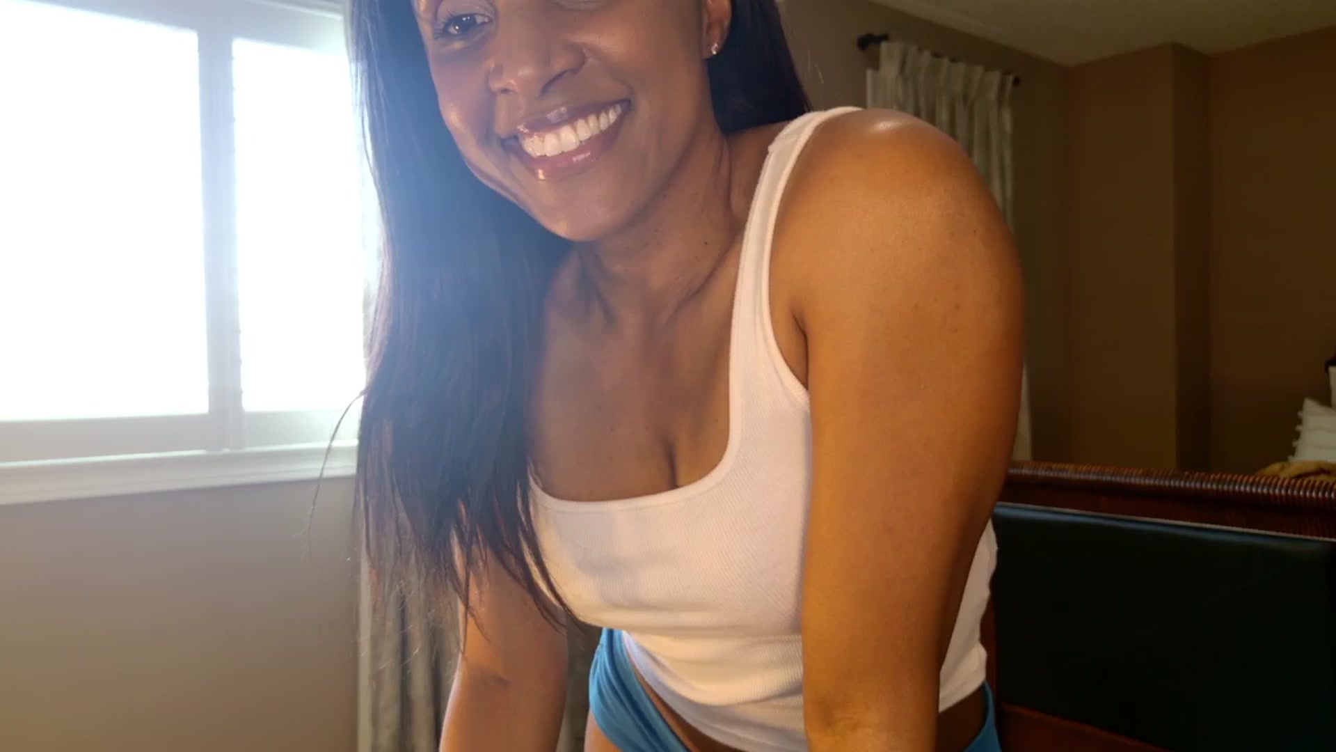 Gallery image thumbnail from Ms_WetNWild's myfreecams stream on, 06/01/2025, 17:47 image 12 of 20