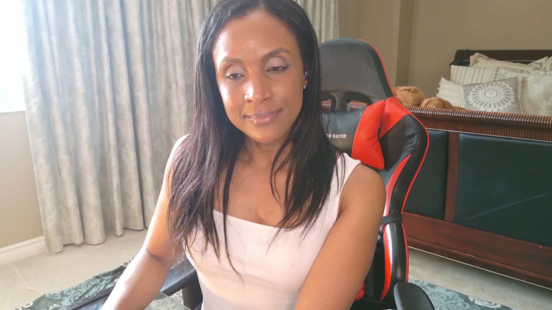 Gallery image thumbnail from Ms_WetNWild's myfreecams stream on, 06/01/2025, 22:34 image 14 of 20