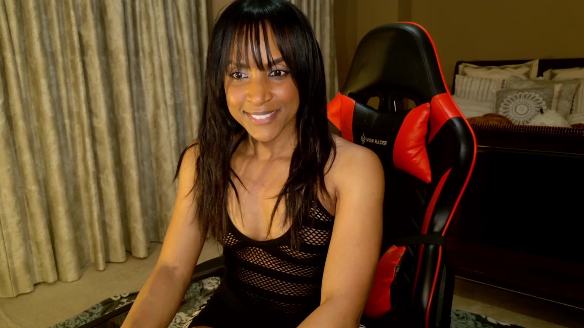 Gallery image thumbnail from Ms_WetNWild's myfreecams stream on, 06/04/2025, 04:16 image 4 of 20