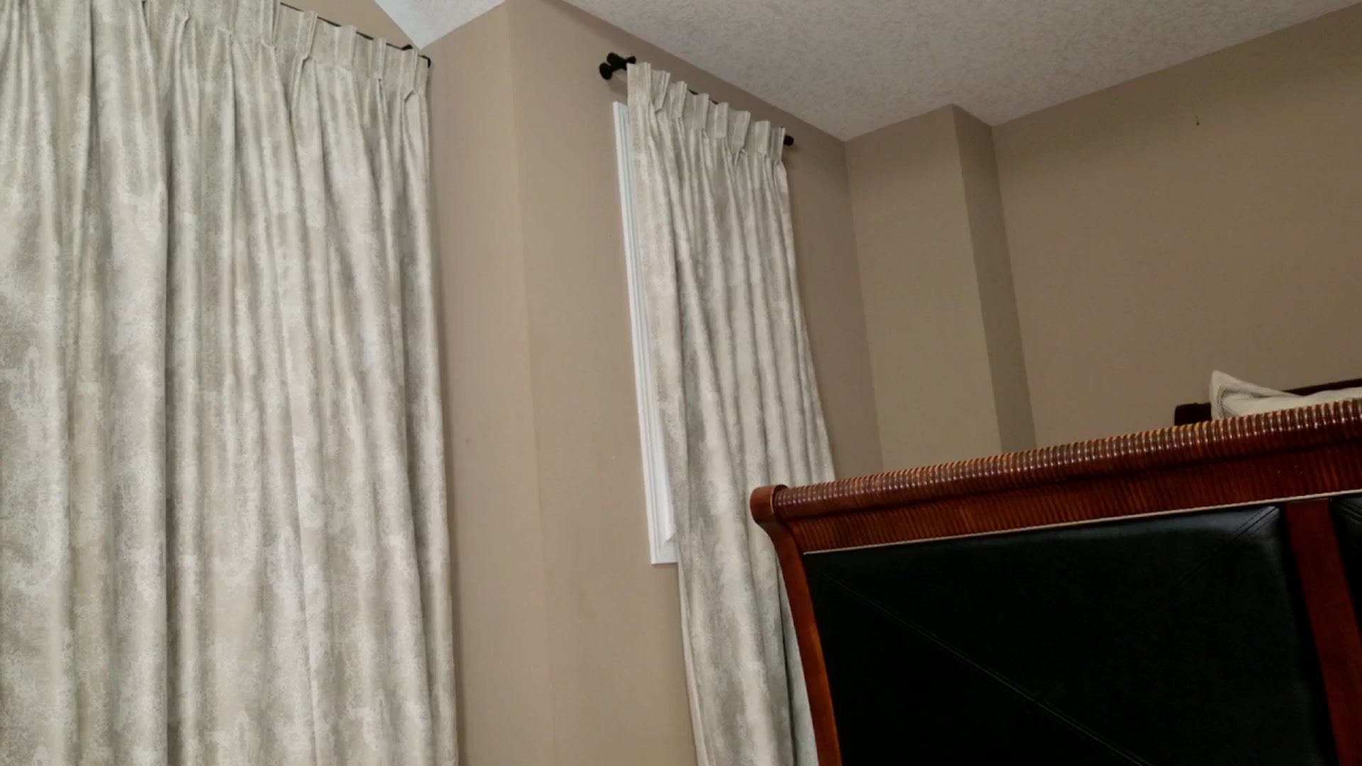 Gallery image thumbnail from Ms_WetNWild's myfreecams stream on, 06/08/2025, 04:11 image 4 of 20