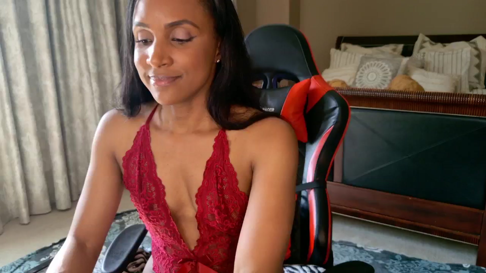 Gallery image thumbnail from Ms_WetNWild's myfreecams stream on, 06/08/2025, 21:26 image 8 of 20