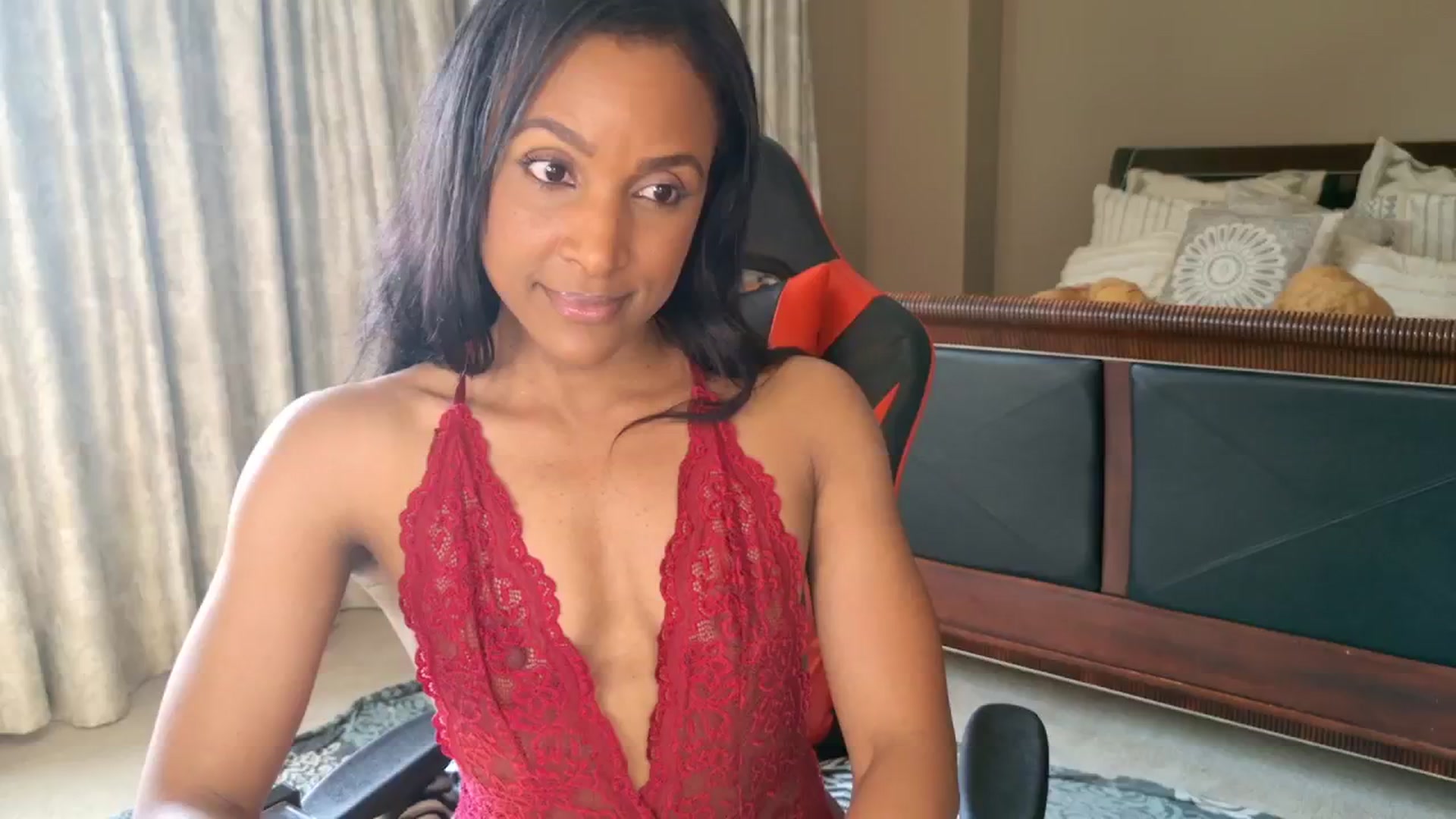 Gallery image thumbnail from Ms_WetNWild's myfreecams stream on, 06/08/2025, 21:26 image 17 of 20