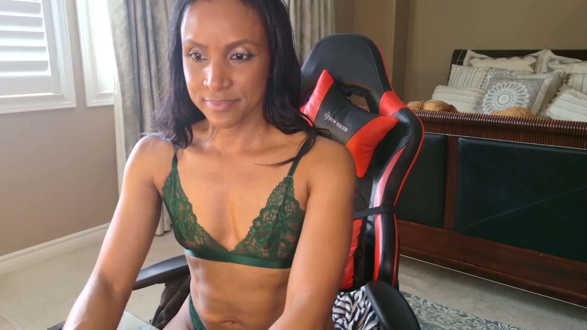 Gallery image thumbnail from Ms_WetNWild's myfreecams stream on, 06/09/2025, 20:15 image 9 of 20