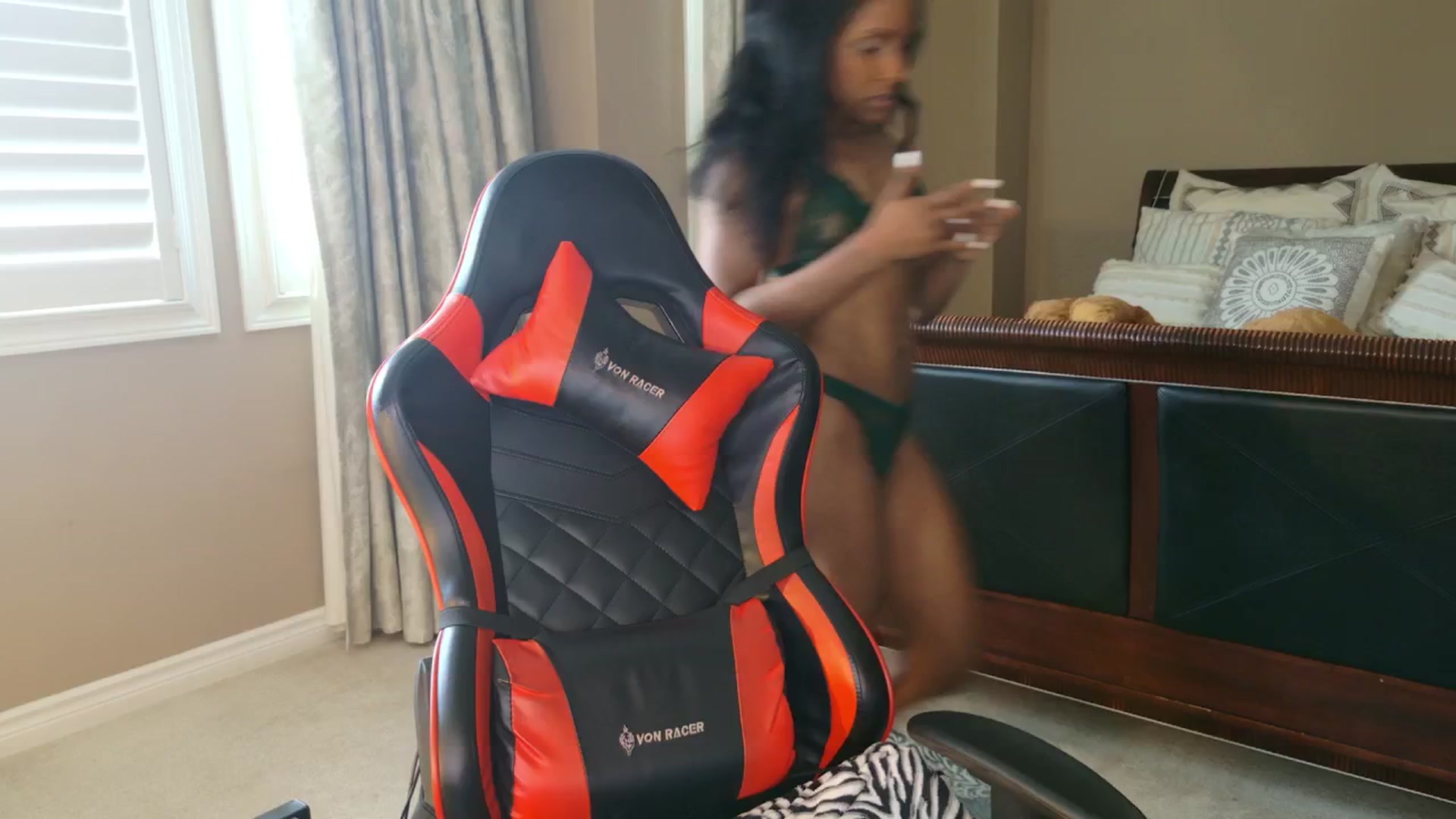 Gallery image thumbnail from Ms_WetNWild's myfreecams stream on, 06/09/2025, 20:15 image 1 of 20