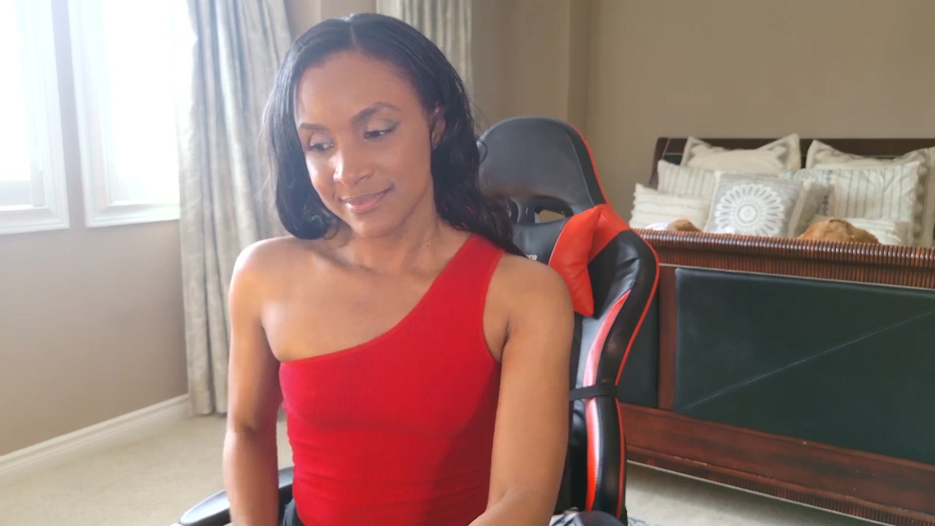 Gallery image thumbnail from Ms_WetNWild's myfreecams stream on, 06/13/2025, 18:41 image 12 of 20