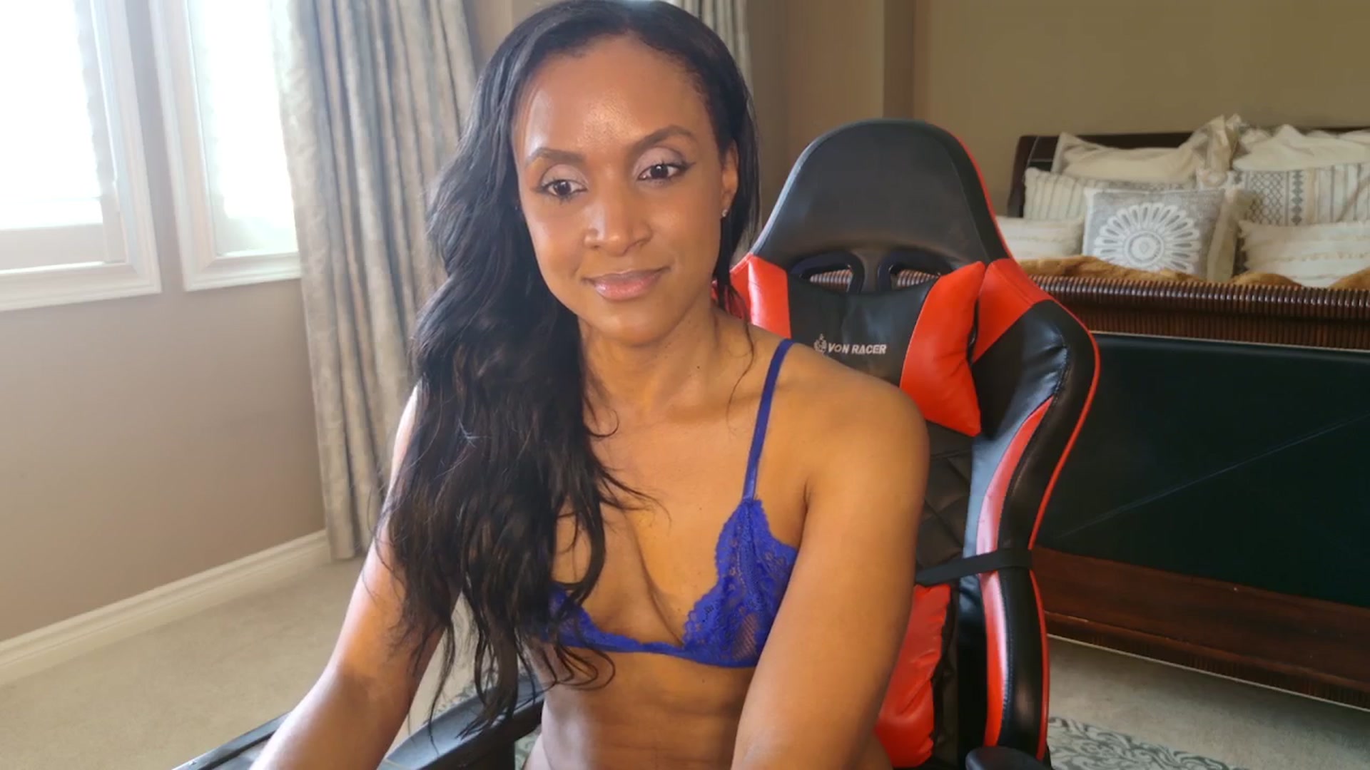 Gallery image thumbnail from Ms_WetNWild's myfreecams stream on, 06/15/2025, 14:48 image 15 of 20