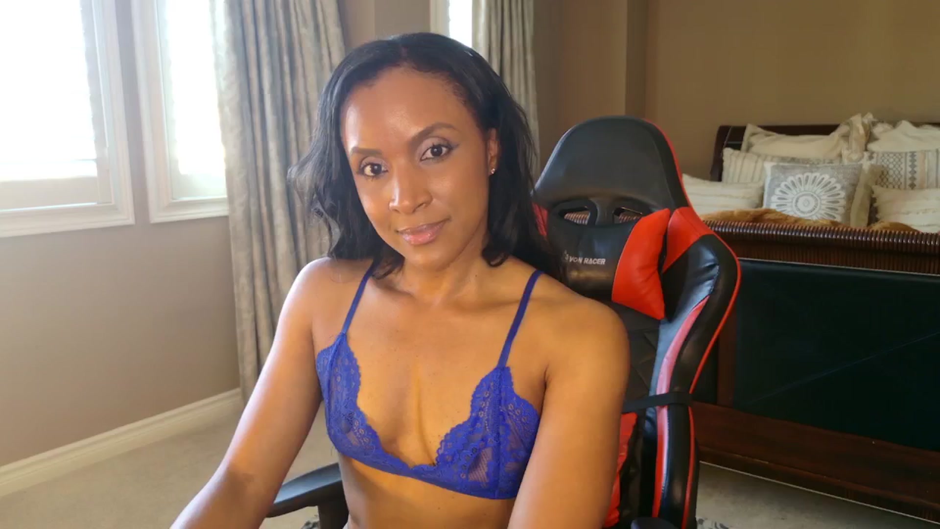 Gallery image thumbnail from Ms_WetNWild's myfreecams stream on, 06/15/2025, 15:19 image 4 of 20
