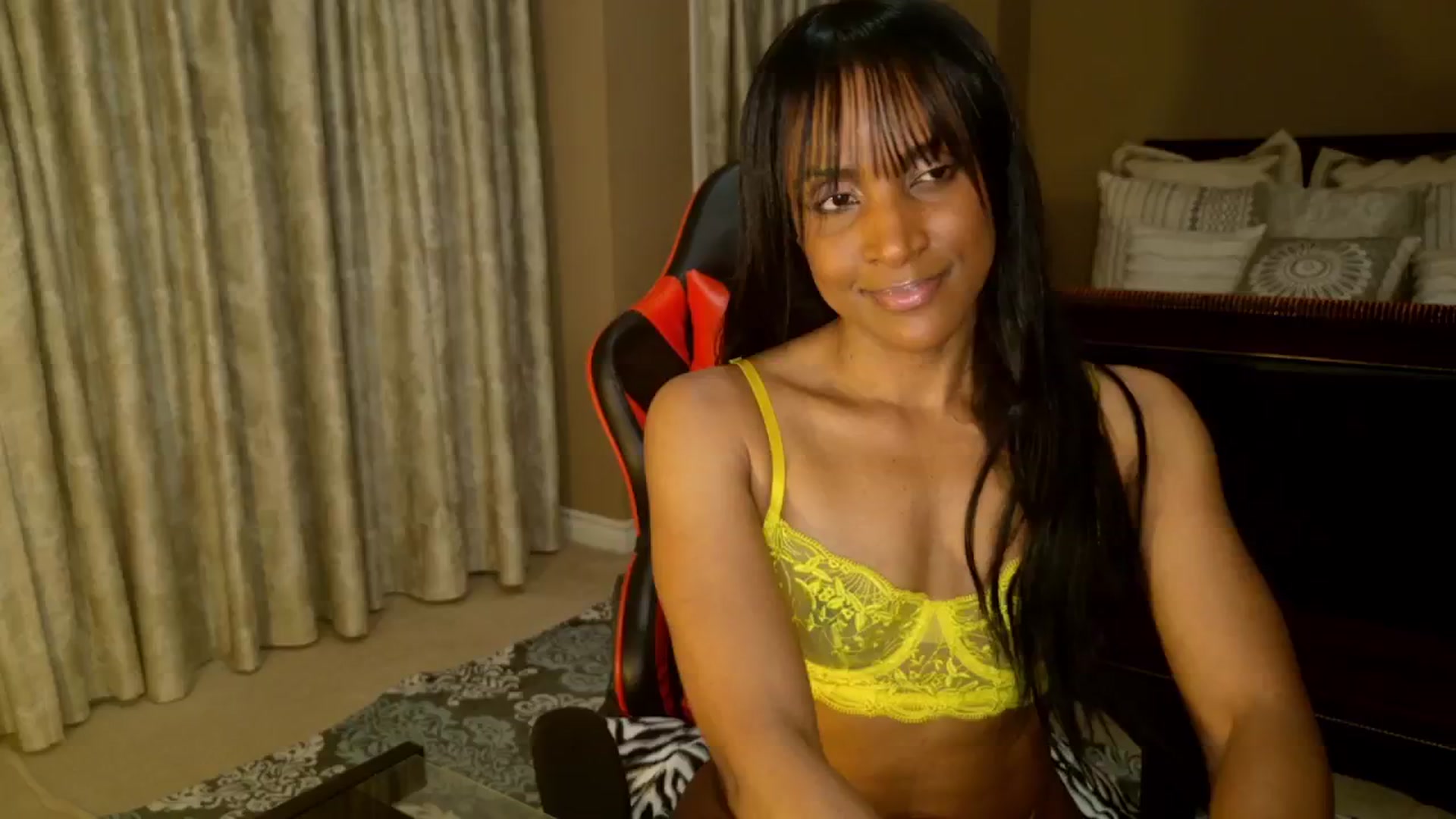 Gallery image thumbnail from Ms_WetNWild's myfreecams stream on, 06/23/2025, 05:25 image 9 of 20