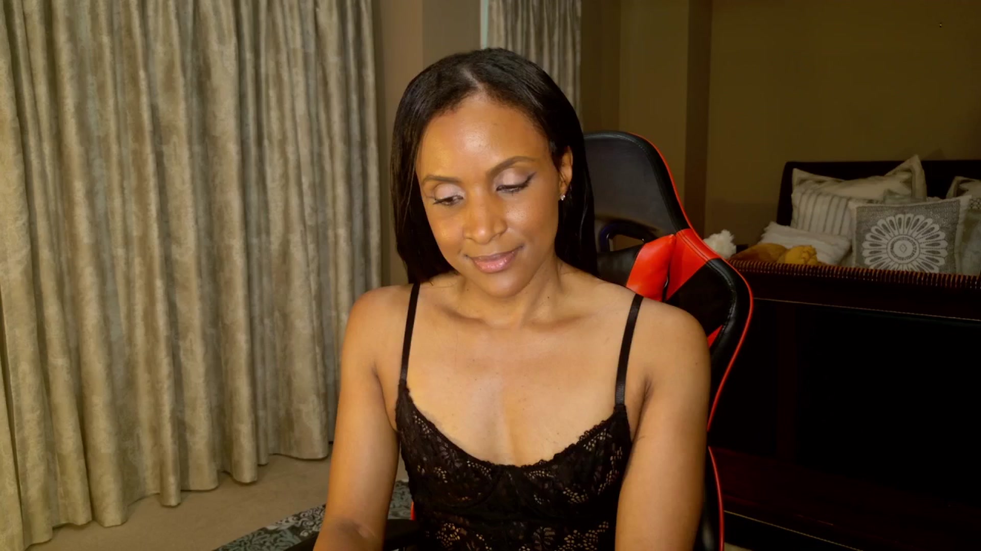Gallery image thumbnail from Ms_WetNWild's myfreecams stream on, 06/30/2025, 12:19 image 11 of 20