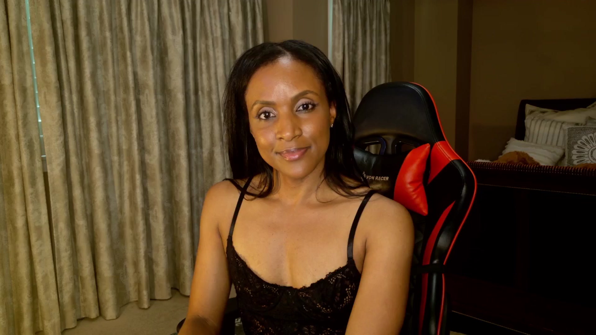 Gallery image thumbnail from Ms_WetNWild's myfreecams stream on, 06/30/2025, 13:25 image 14 of 20