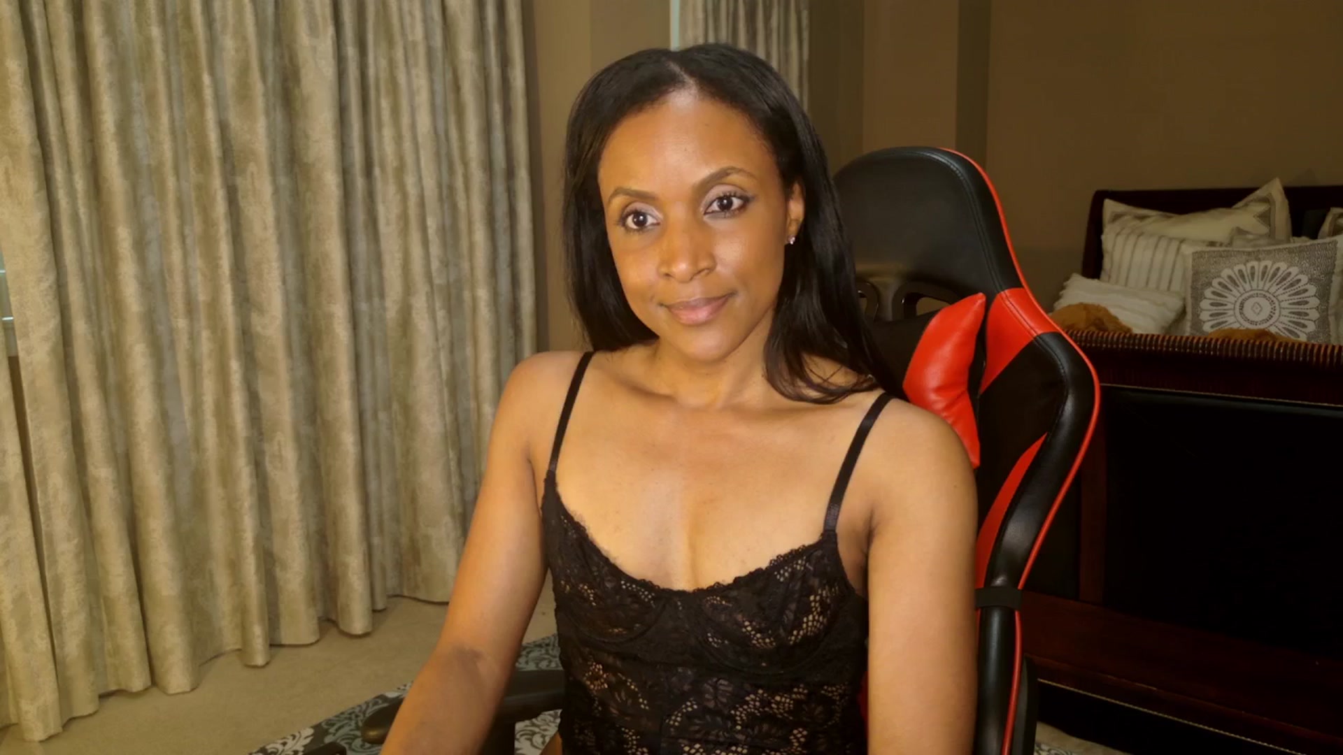Gallery image thumbnail from Ms_WetNWild's myfreecams stream on, 06/30/2025, 14:01 image 7 of 20