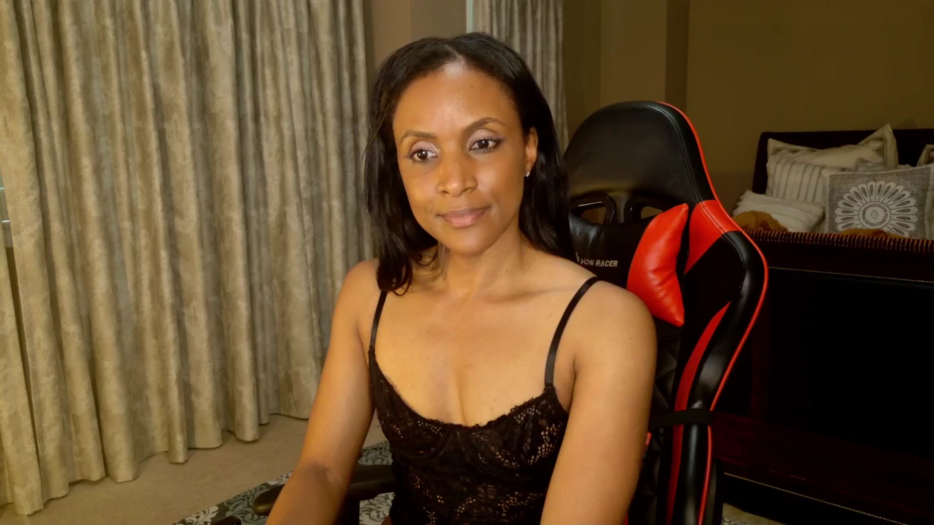 Gallery image thumbnail from Ms_WetNWild's myfreecams stream on, 06/30/2025, 14:01 image 17 of 20