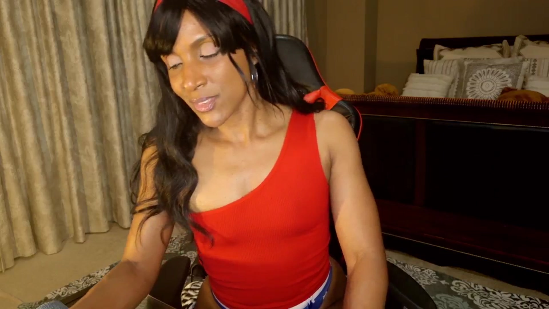 Gallery image thumbnail from Ms_WetNWild's myfreecams stream on, 07/05/2025, 02:24 image 4 of 20