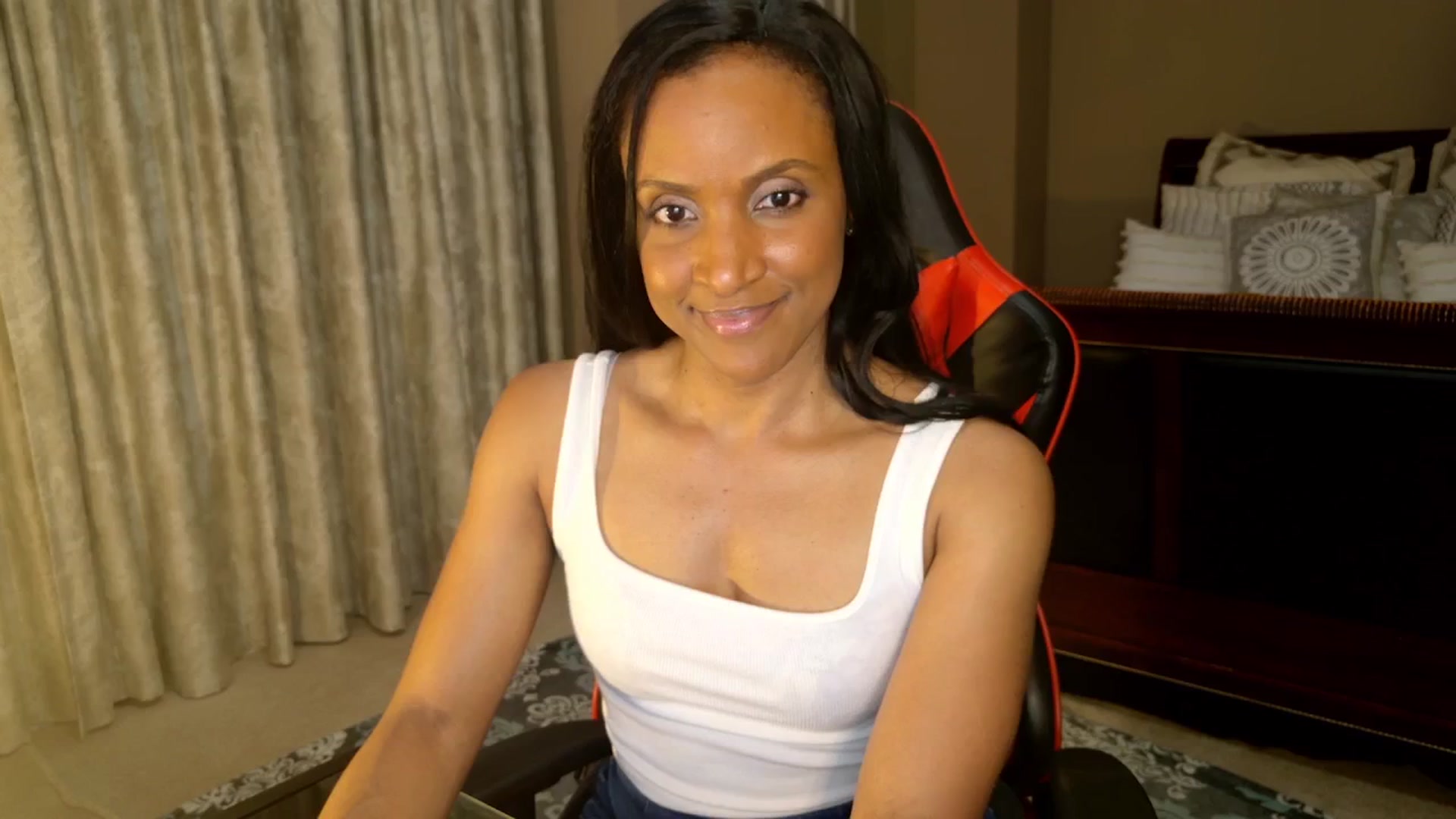 Gallery image thumbnail from Ms_WetNWild's myfreecams stream on, 07/07/2025, 17:33 image 9 of 20