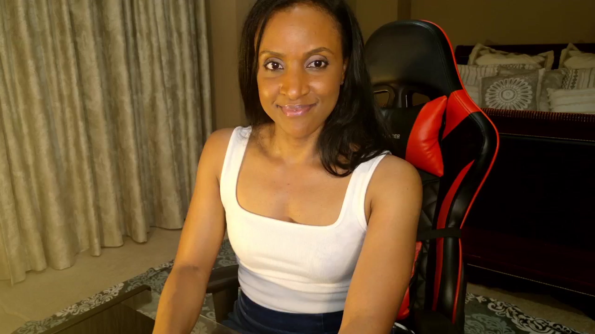 Gallery image thumbnail from Ms_WetNWild's myfreecams stream on, 07/07/2025, 18:50 image 9 of 20