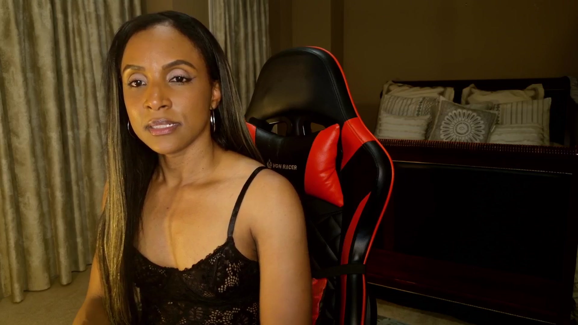 Gallery image thumbnail from Ms_WetNWild's myfreecams stream on, 07/23/2025, 03:17 image 5 of 20