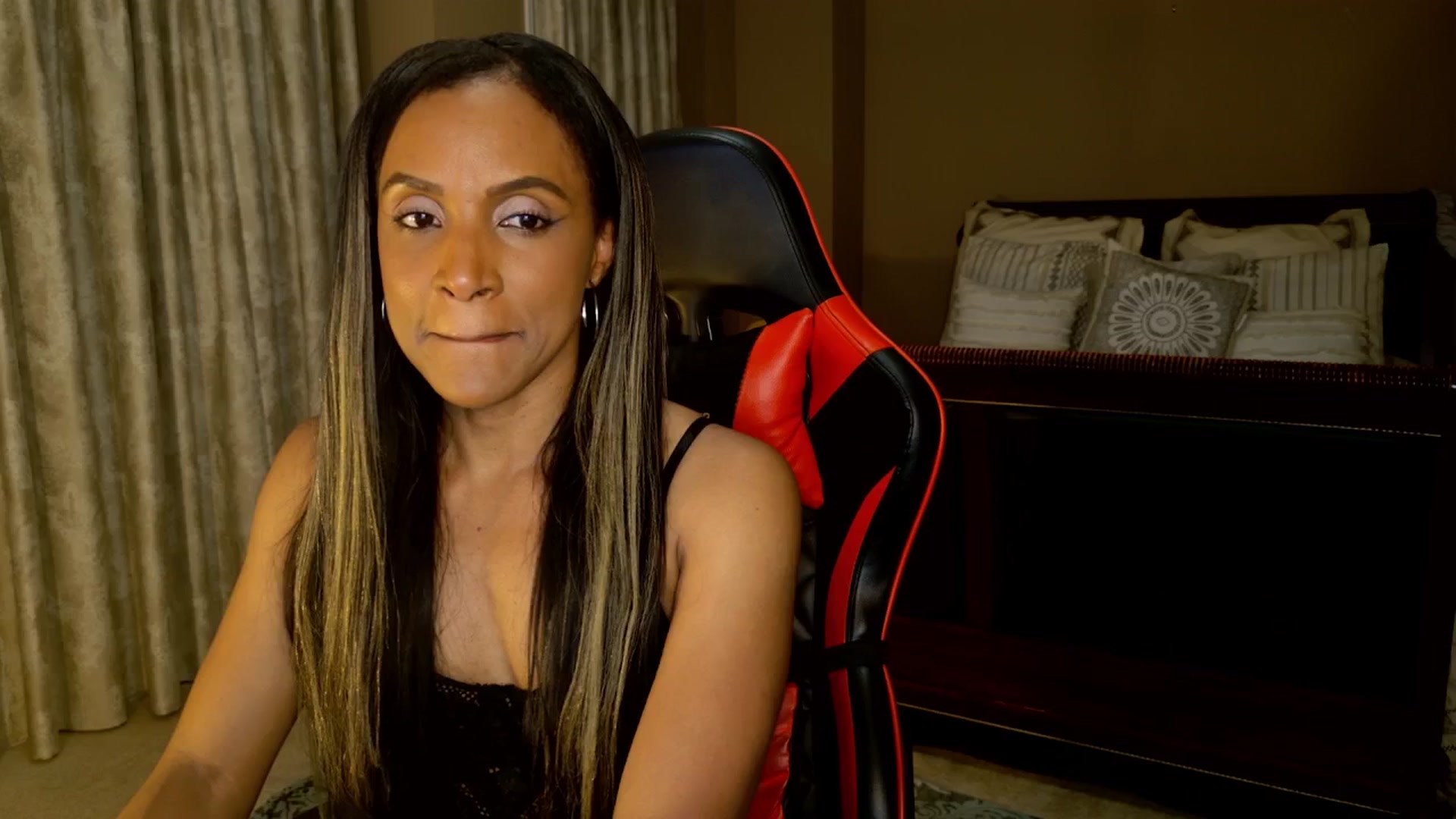 Gallery image thumbnail from Ms_WetNWild's myfreecams stream on, 07/23/2025, 03:17 image 2 of 20