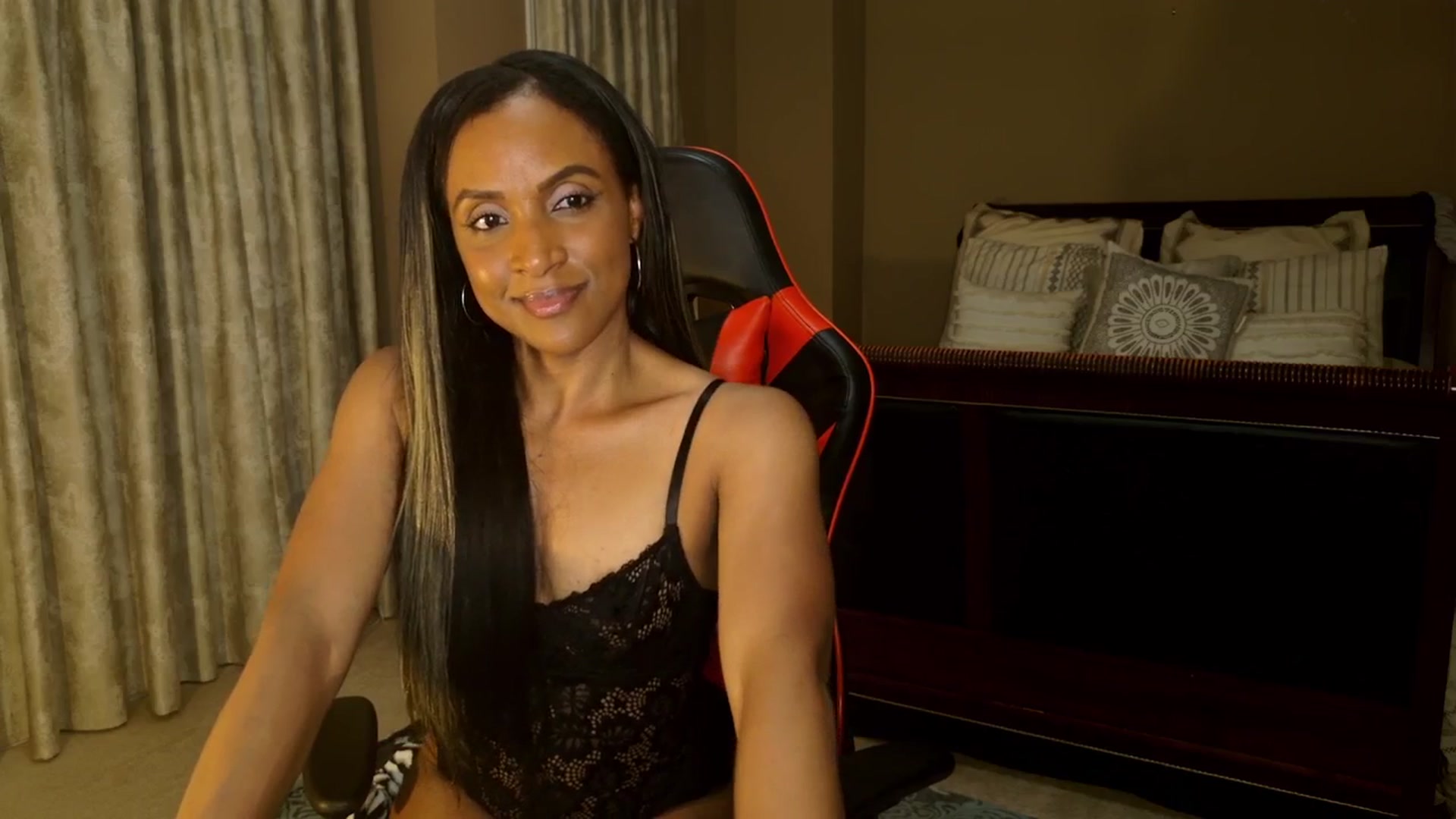 Gallery image thumbnail from Ms_WetNWild's myfreecams stream on, 07/23/2025, 03:17 image 12 of 20