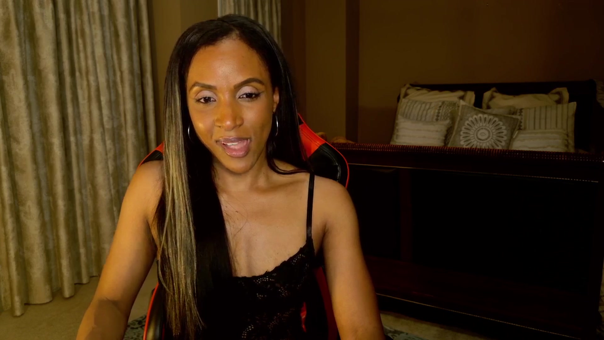Gallery image thumbnail from Ms_WetNWild's myfreecams stream on, 07/23/2025, 03:17 image 10 of 20