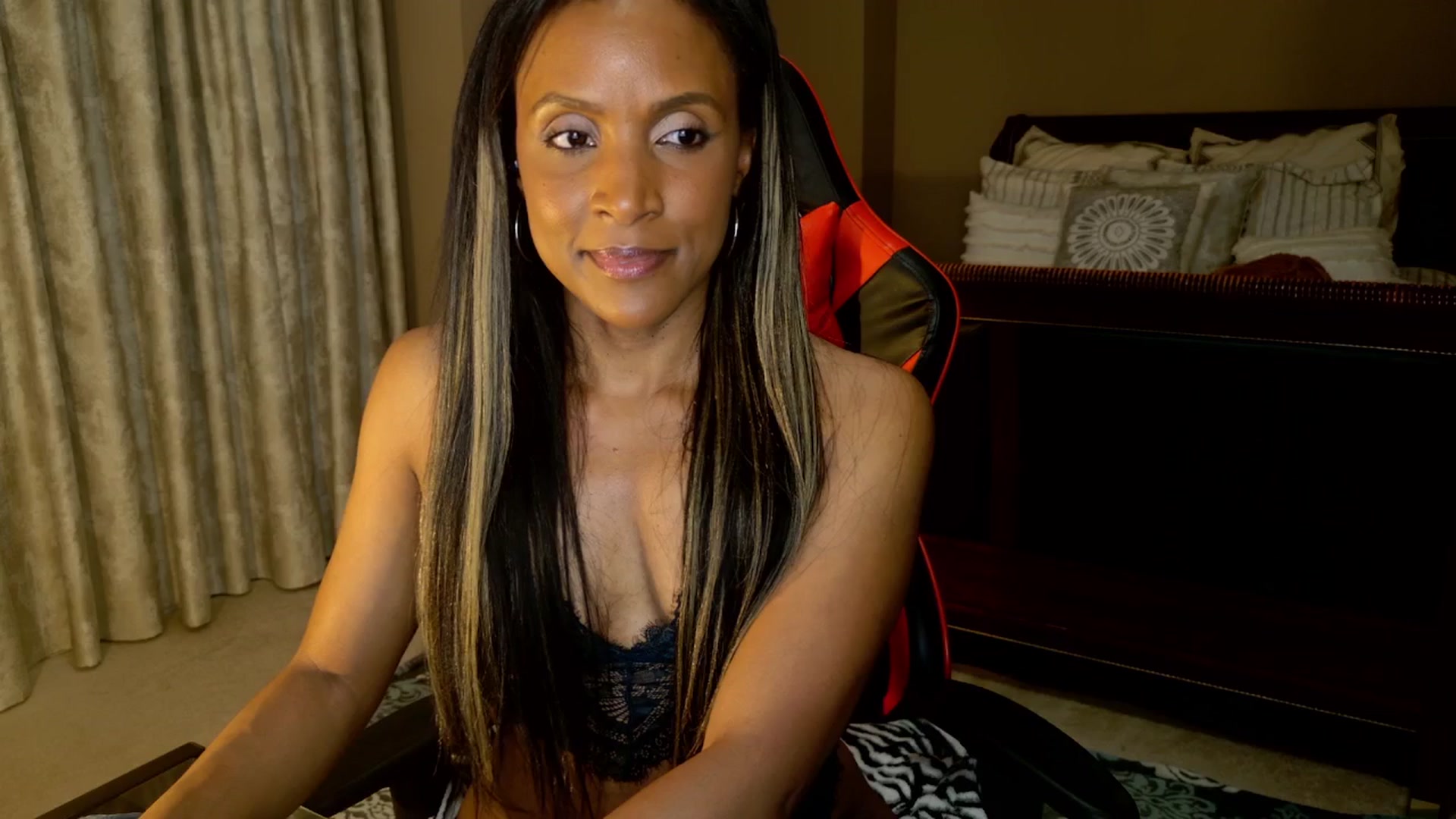 Gallery image thumbnail from Ms_WetNWild's myfreecams stream on, 07/24/2025, 03:42 image 14 of 20