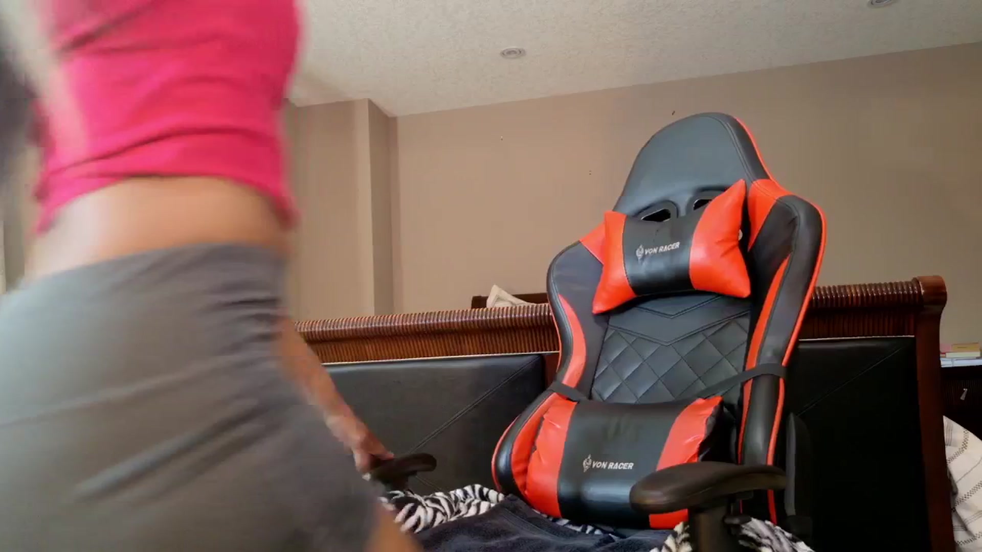 Gallery image thumbnail from Ms_WetNWild's myfreecams stream on, 08/11/2025, 21:14 image 10 of 20