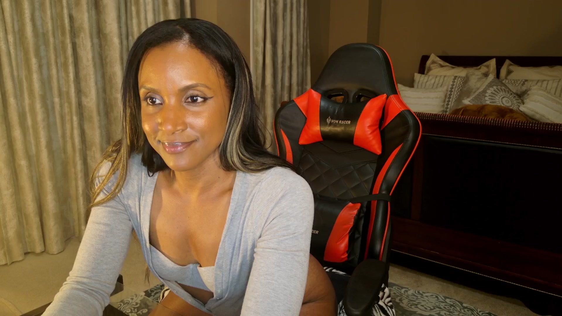 Gallery image thumbnail from Ms_WetNWild's myfreecams stream on, 08/12/2025, 04:27 image 18 of 20