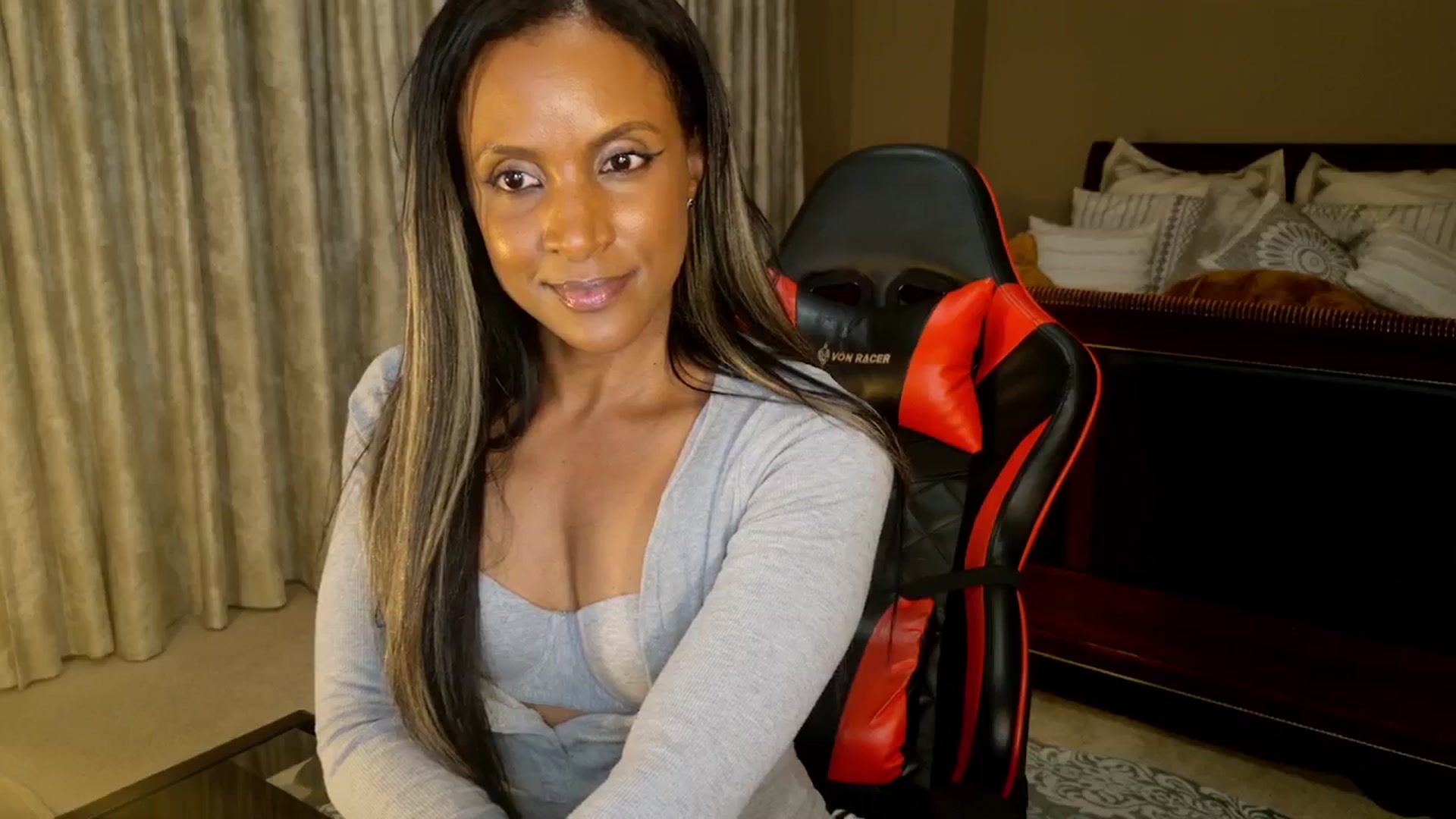 Gallery image thumbnail from Ms_WetNWild's myfreecams stream on, 08/12/2025, 04:27 image 17 of 20