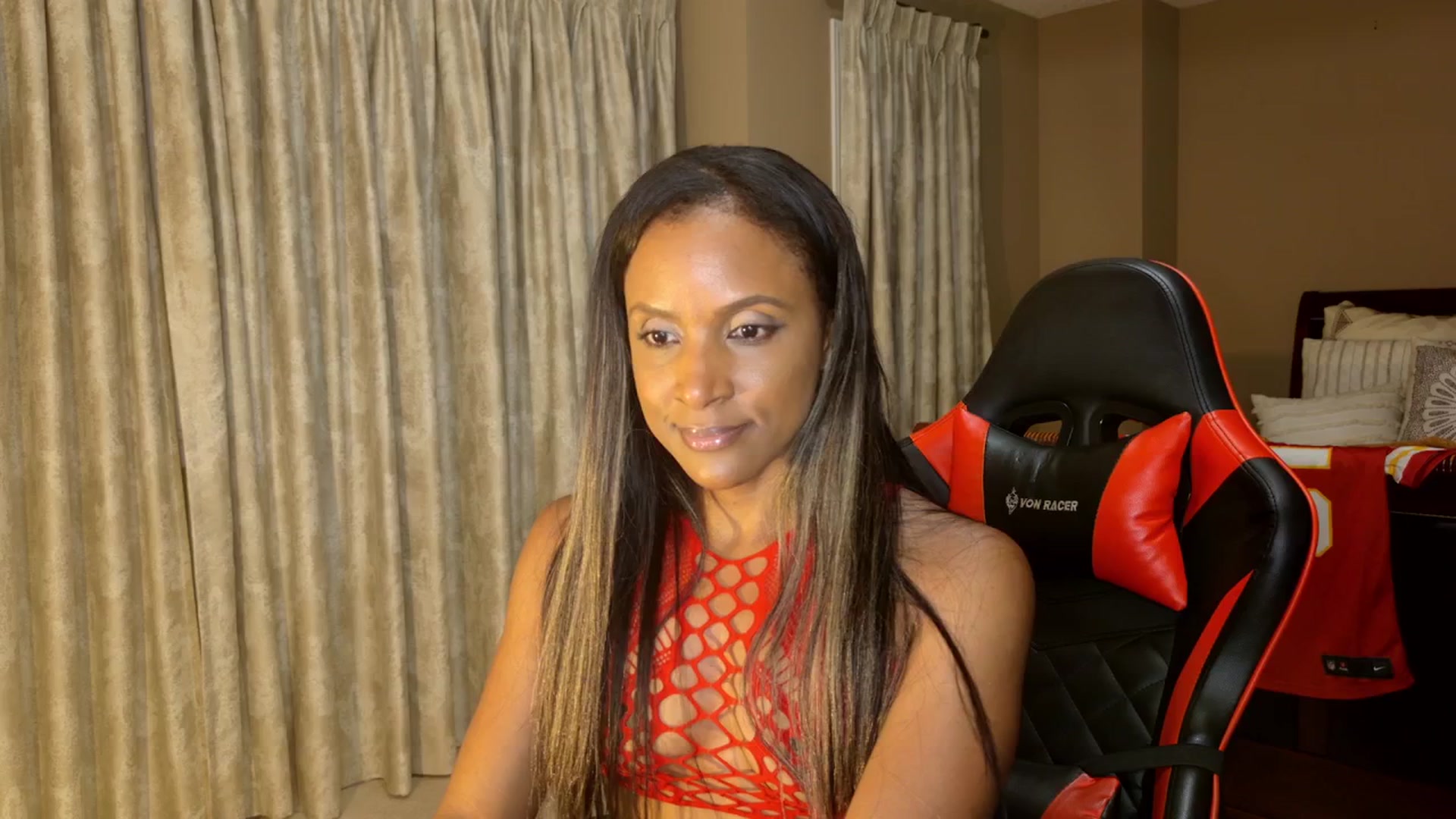 Gallery image thumbnail from Ms_WetNWild's myfreecams stream on, 08/16/2025, 04:15 image 8 of 20