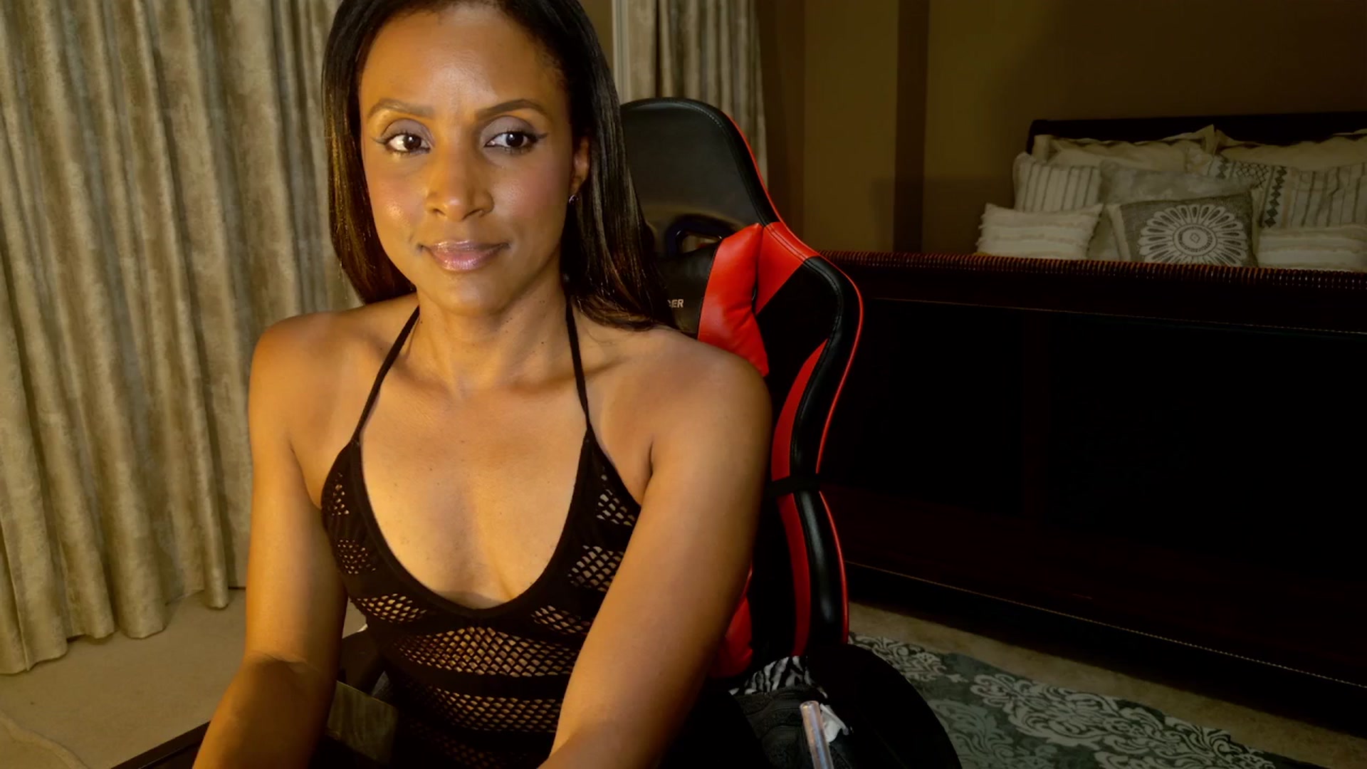 Gallery image thumbnail from Ms_WetNWild's myfreecams stream on, 08/17/2025, 02:50 image 17 of 20