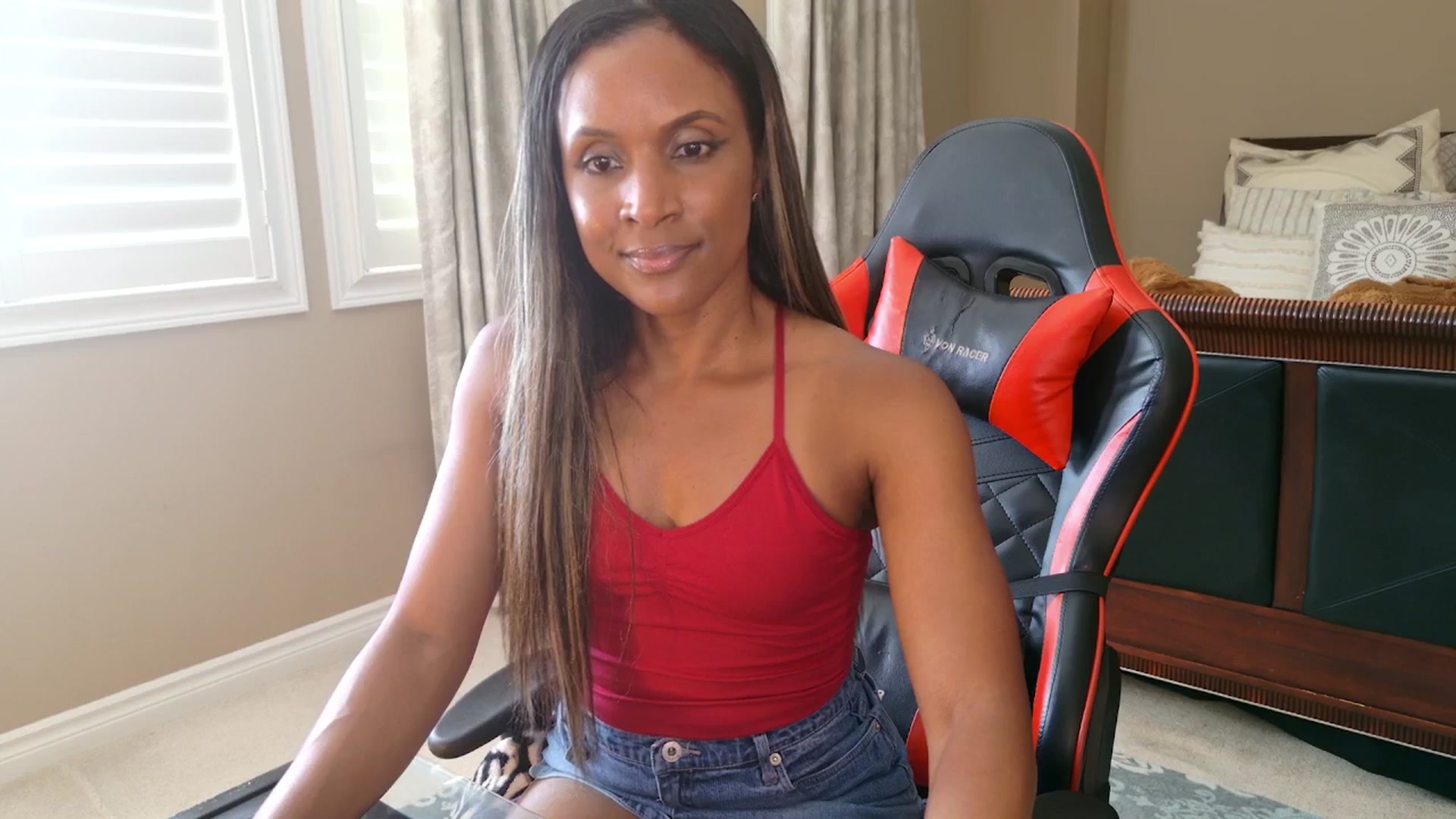 Gallery image thumbnail from Ms_WetNWild's myfreecams stream on, 08/18/2025, 20:40 image 19 of 20