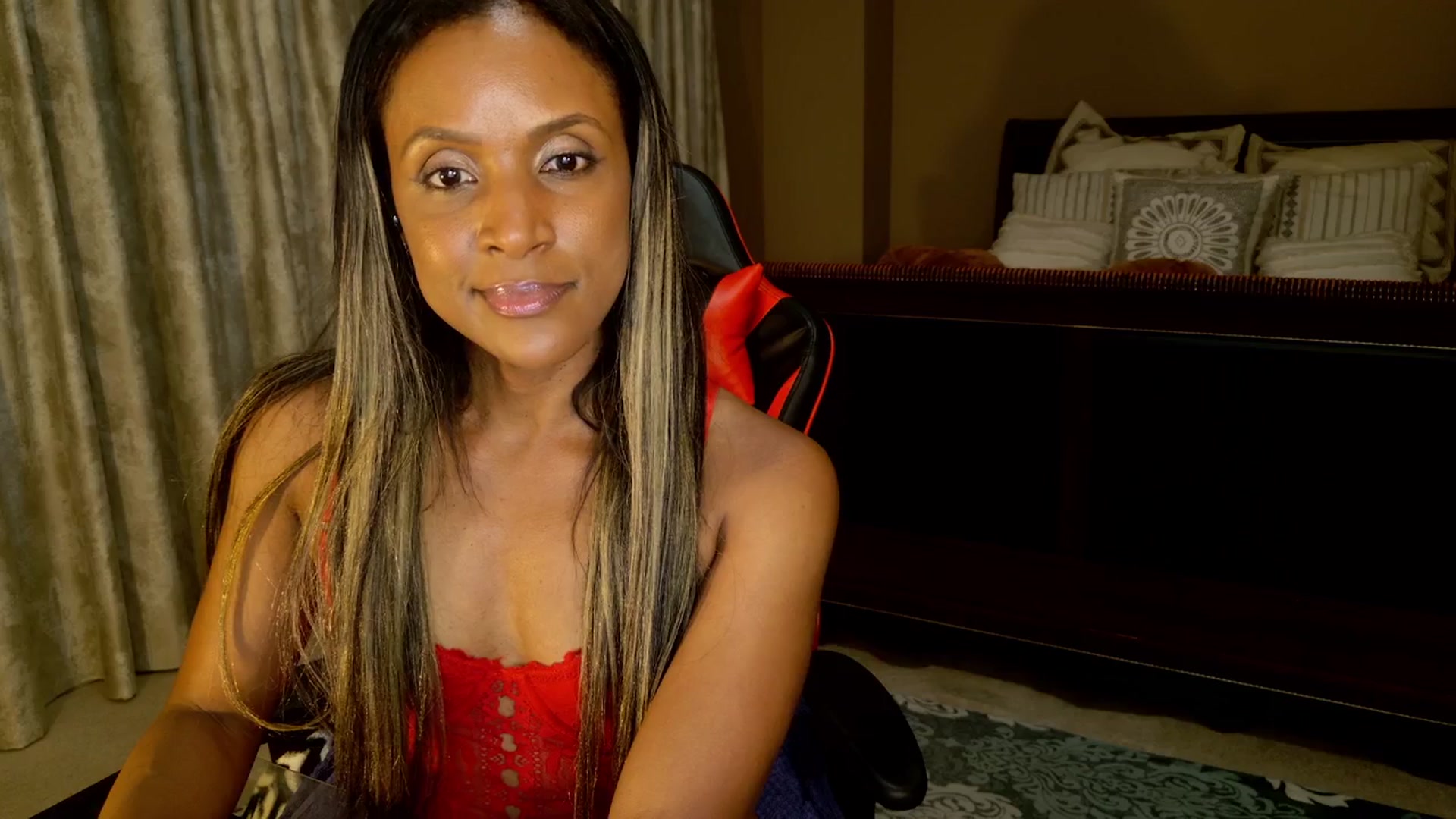 Gallery image thumbnail from Ms_WetNWild's myfreecams stream on, 08/19/2025, 03:46 image 6 of 20