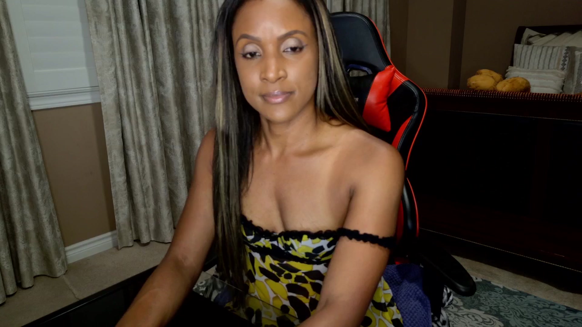 Gallery image thumbnail from Ms_WetNWild's myfreecams stream on, 08/20/2025, 02:00 image 12 of 20