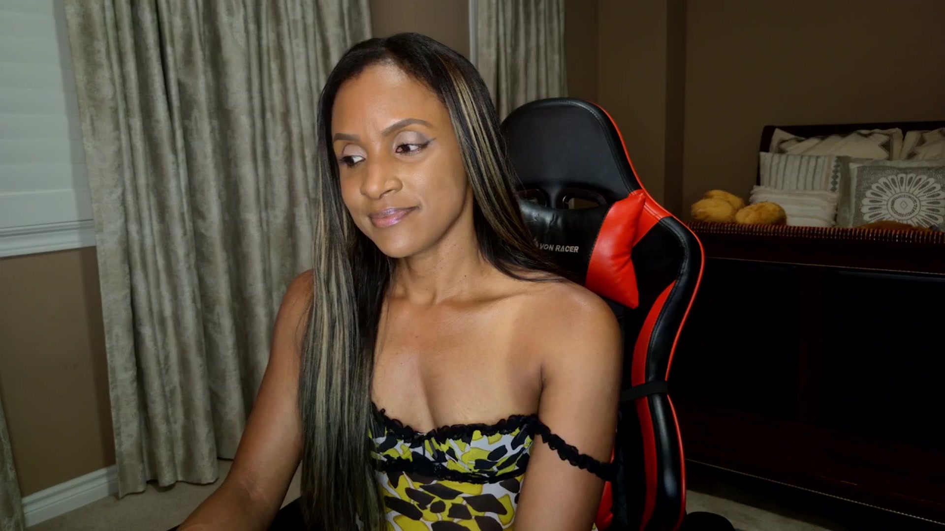 Gallery image thumbnail from Ms_WetNWild's myfreecams stream on, 08/20/2025, 02:00 image 18 of 20