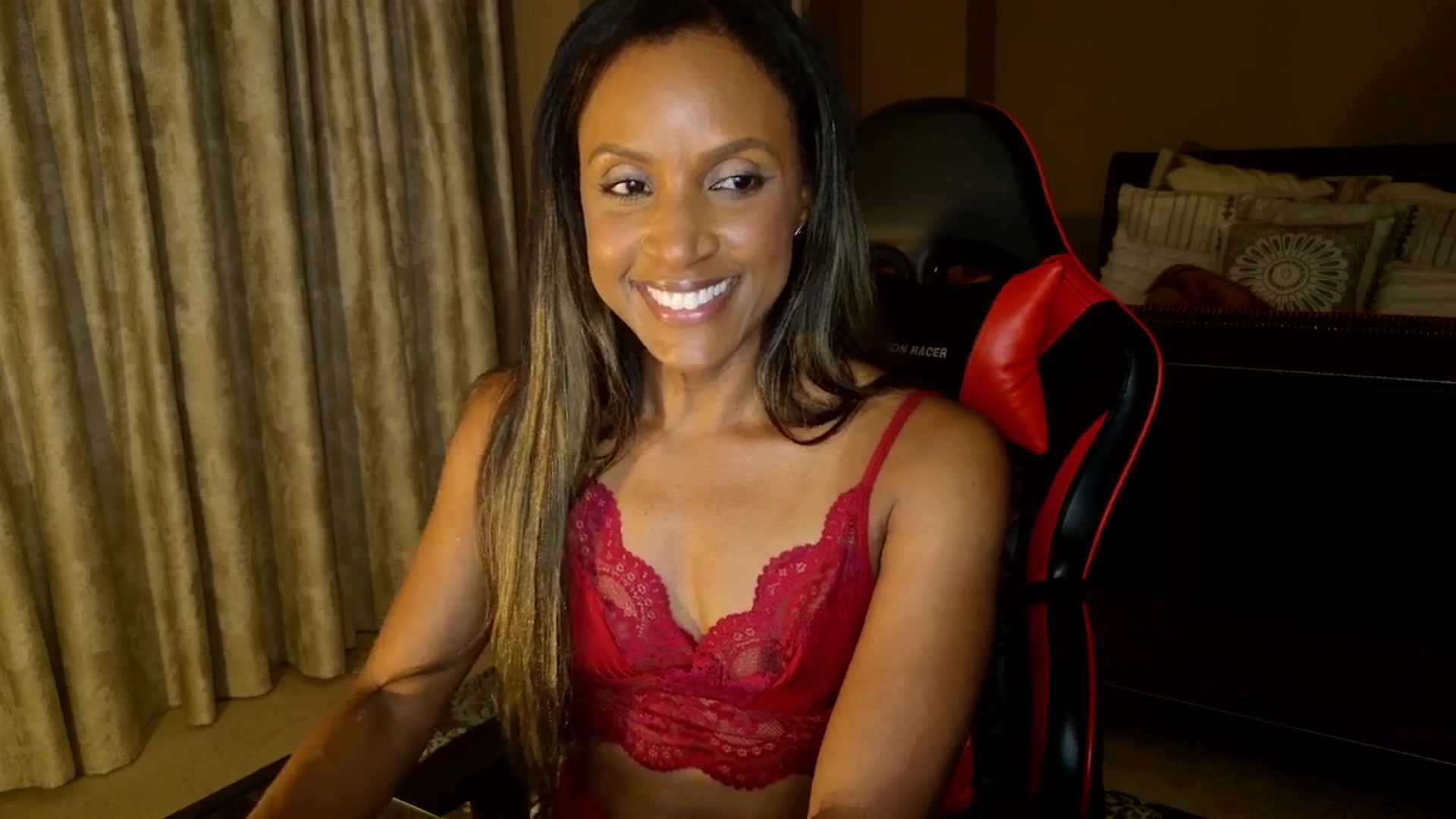 Gallery image thumbnail from Ms_WetNWild's myfreecams stream on, 08/21/2025, 03:00 image 16 of 20